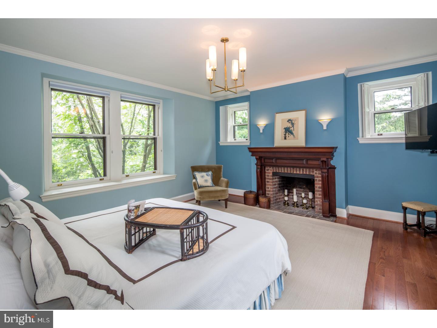 CHESTNUT HILL - Residential