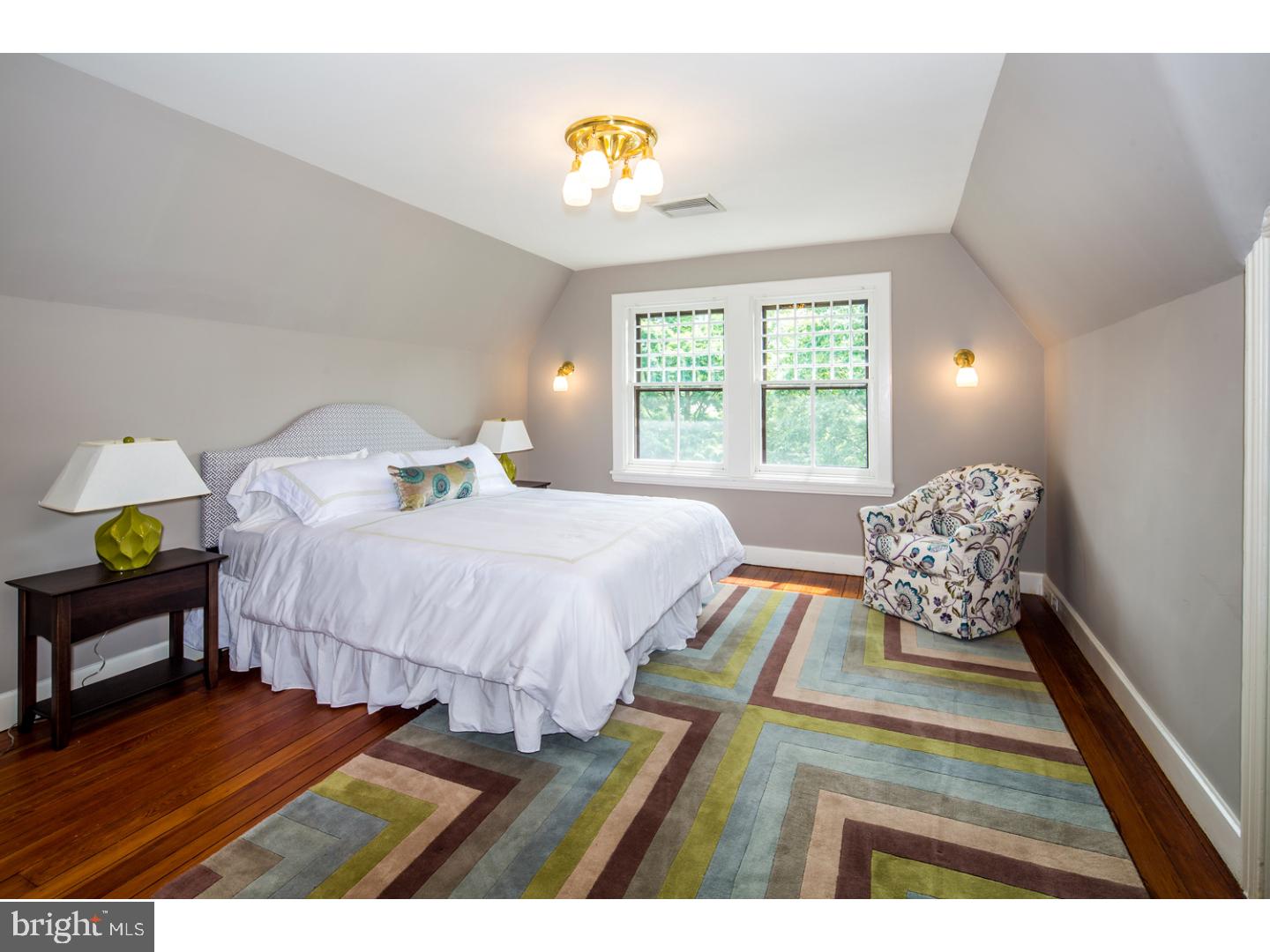 CHESTNUT HILL - Residential