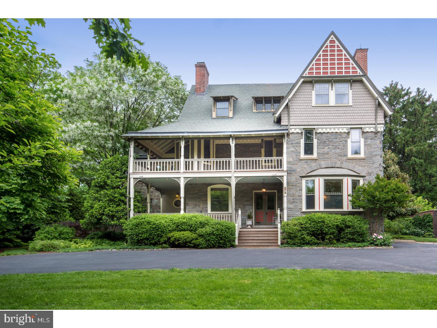 CHESTNUT HILL - Residential