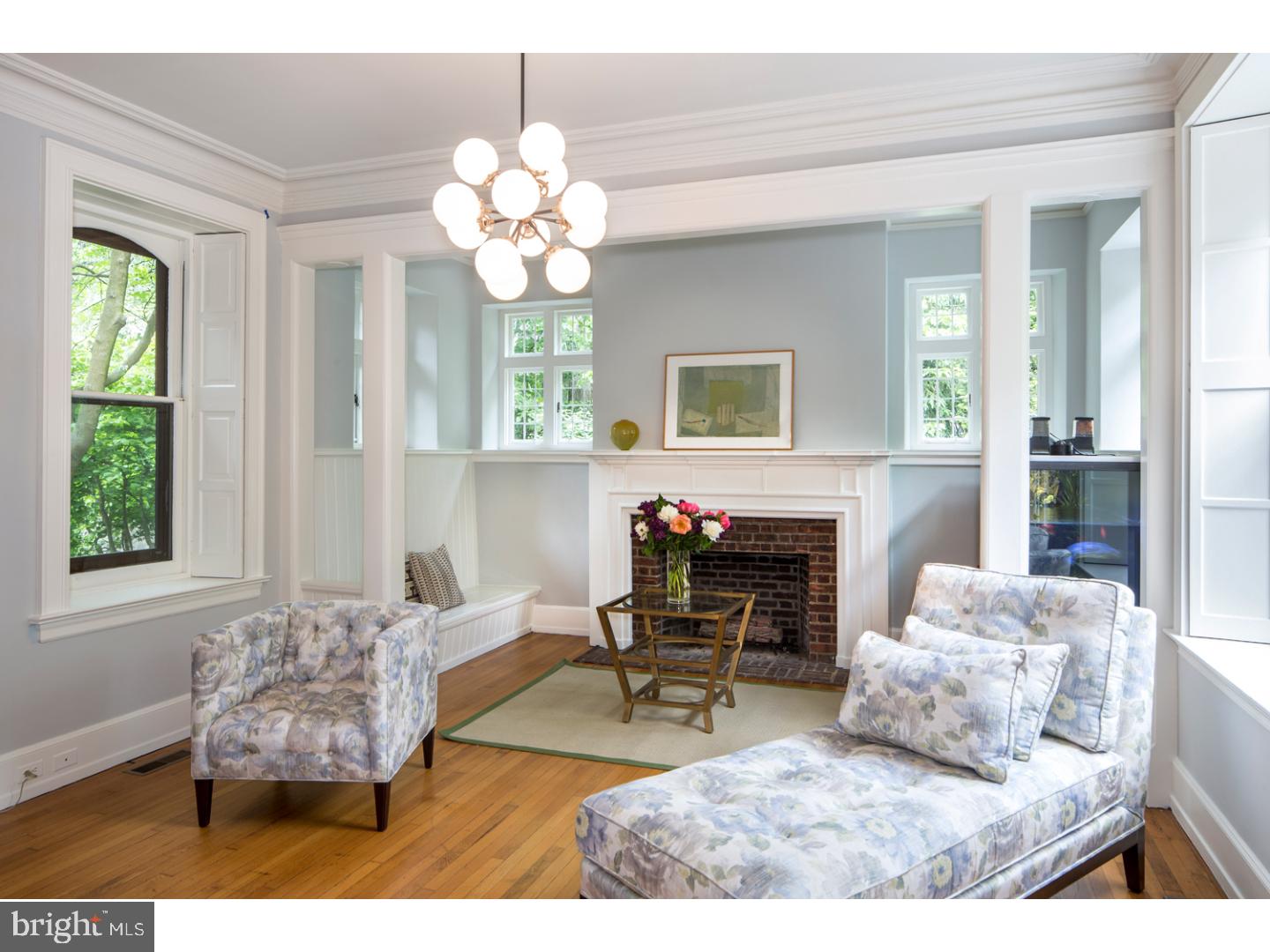 CHESTNUT HILL - Residential