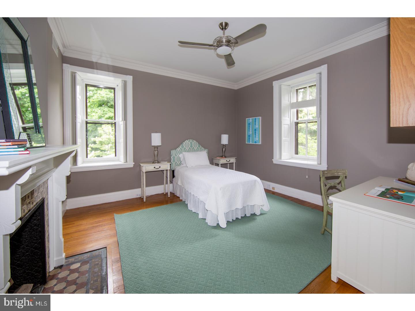 CHESTNUT HILL - Residential