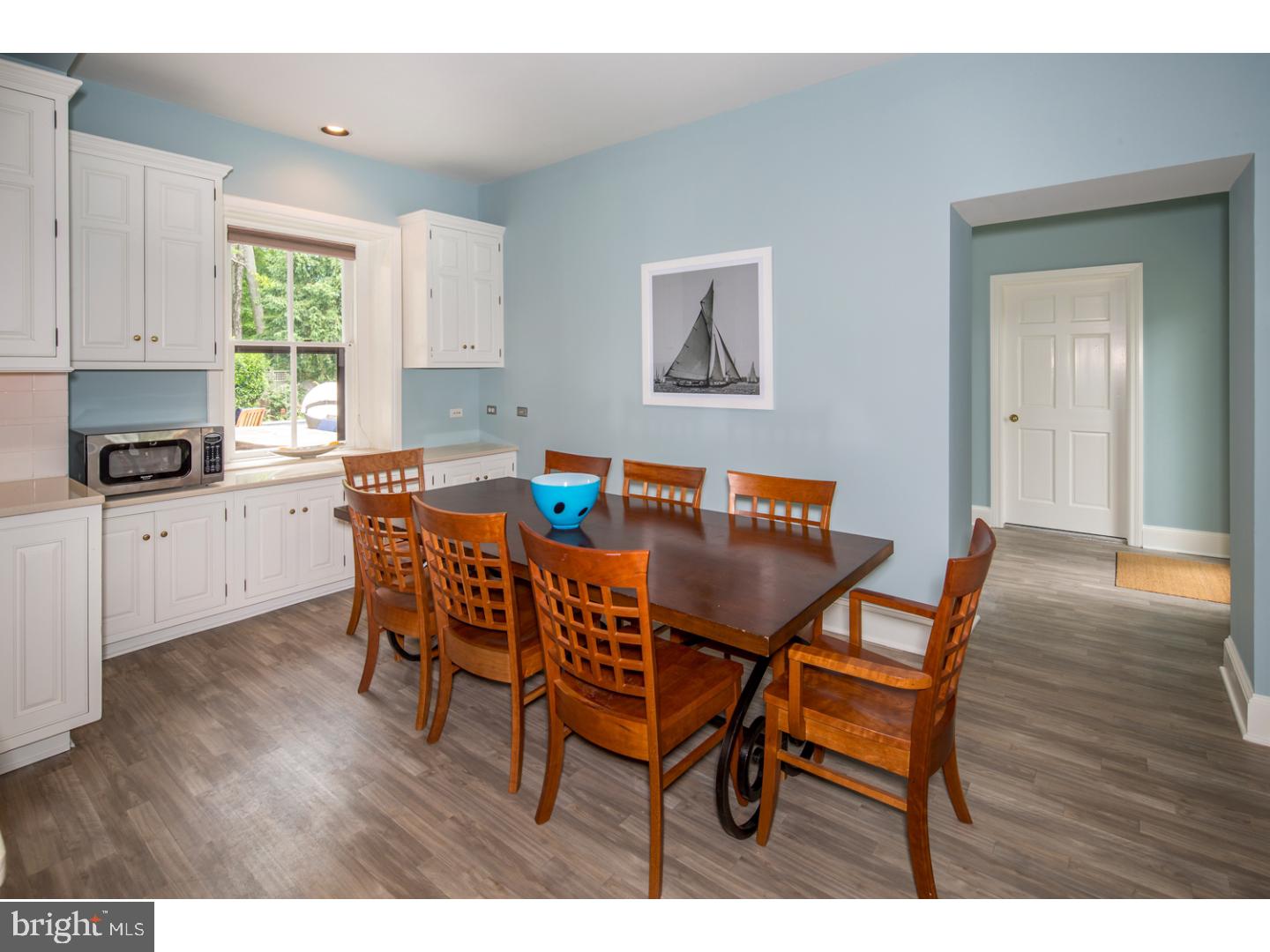 CHESTNUT HILL - Residential