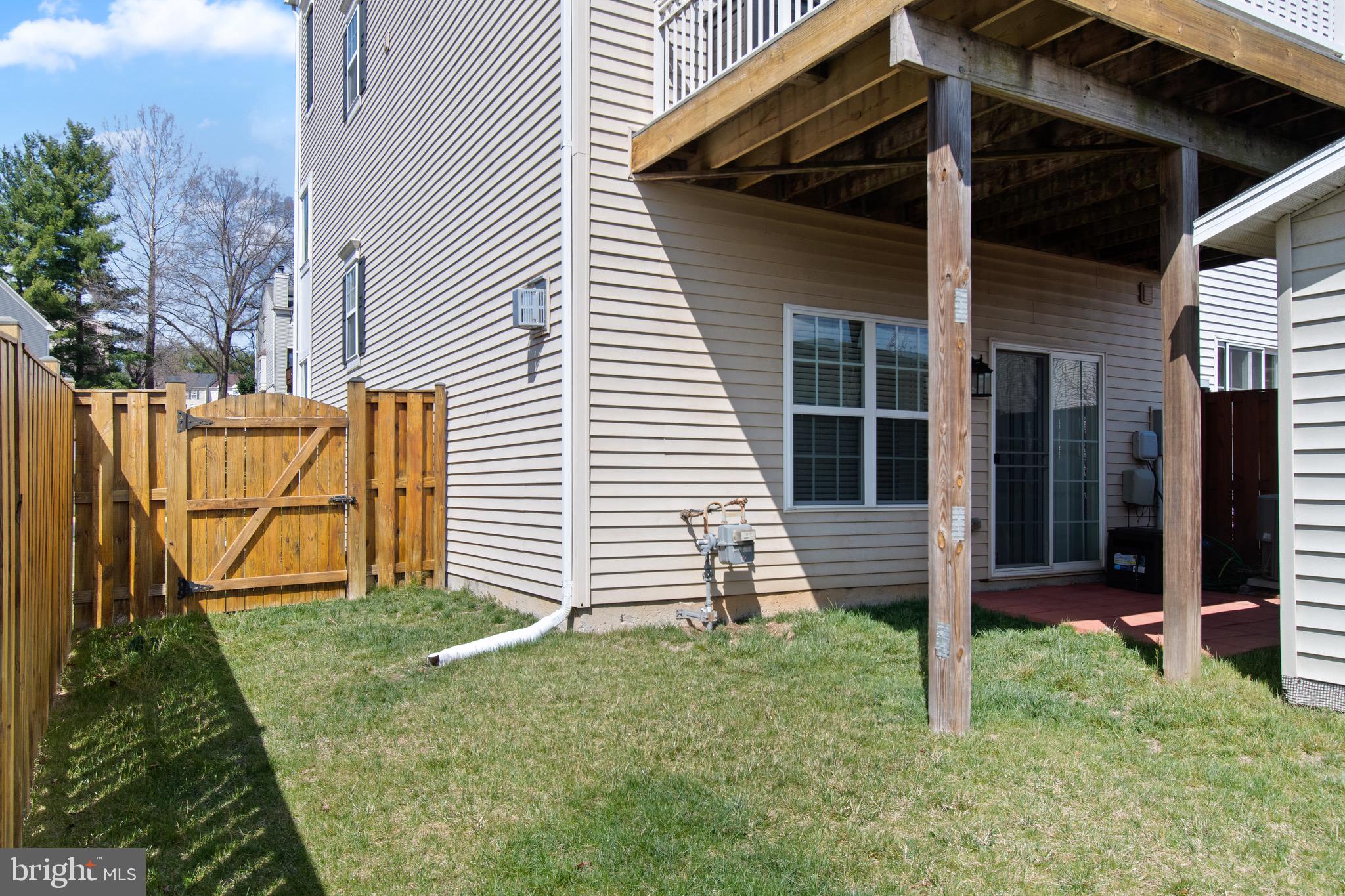 RIVER OAKS - Residential