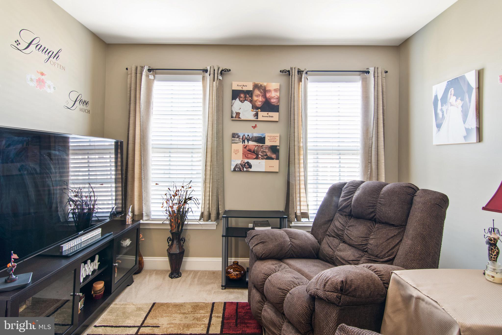 RIVER OAKS - Residential