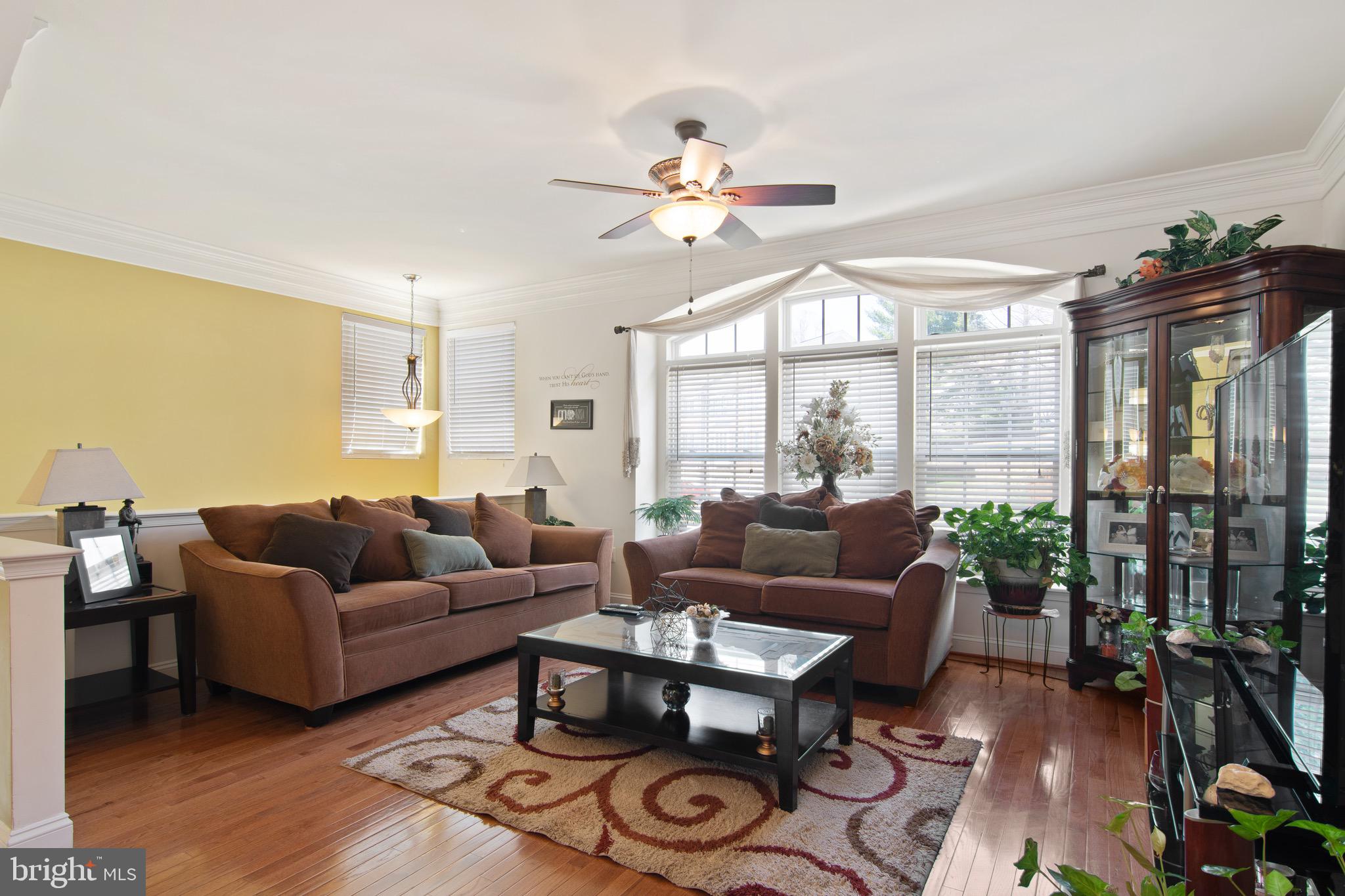 RIVER OAKS - Residential