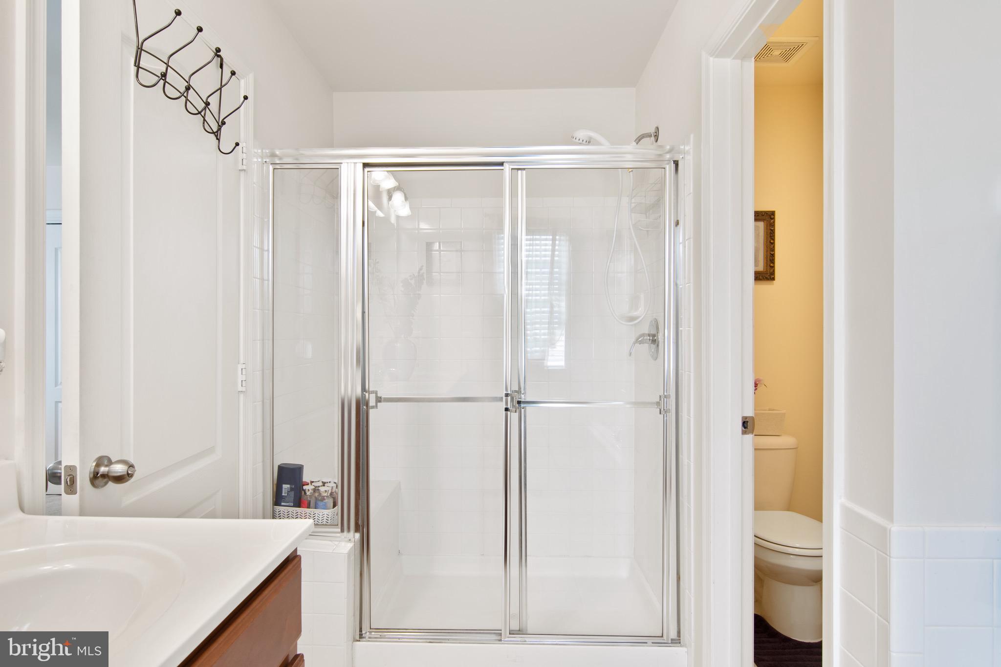 RIVER OAKS - Residential