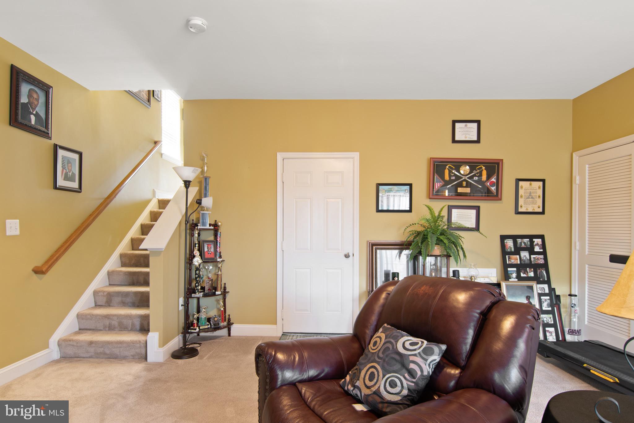 RIVER OAKS - Residential