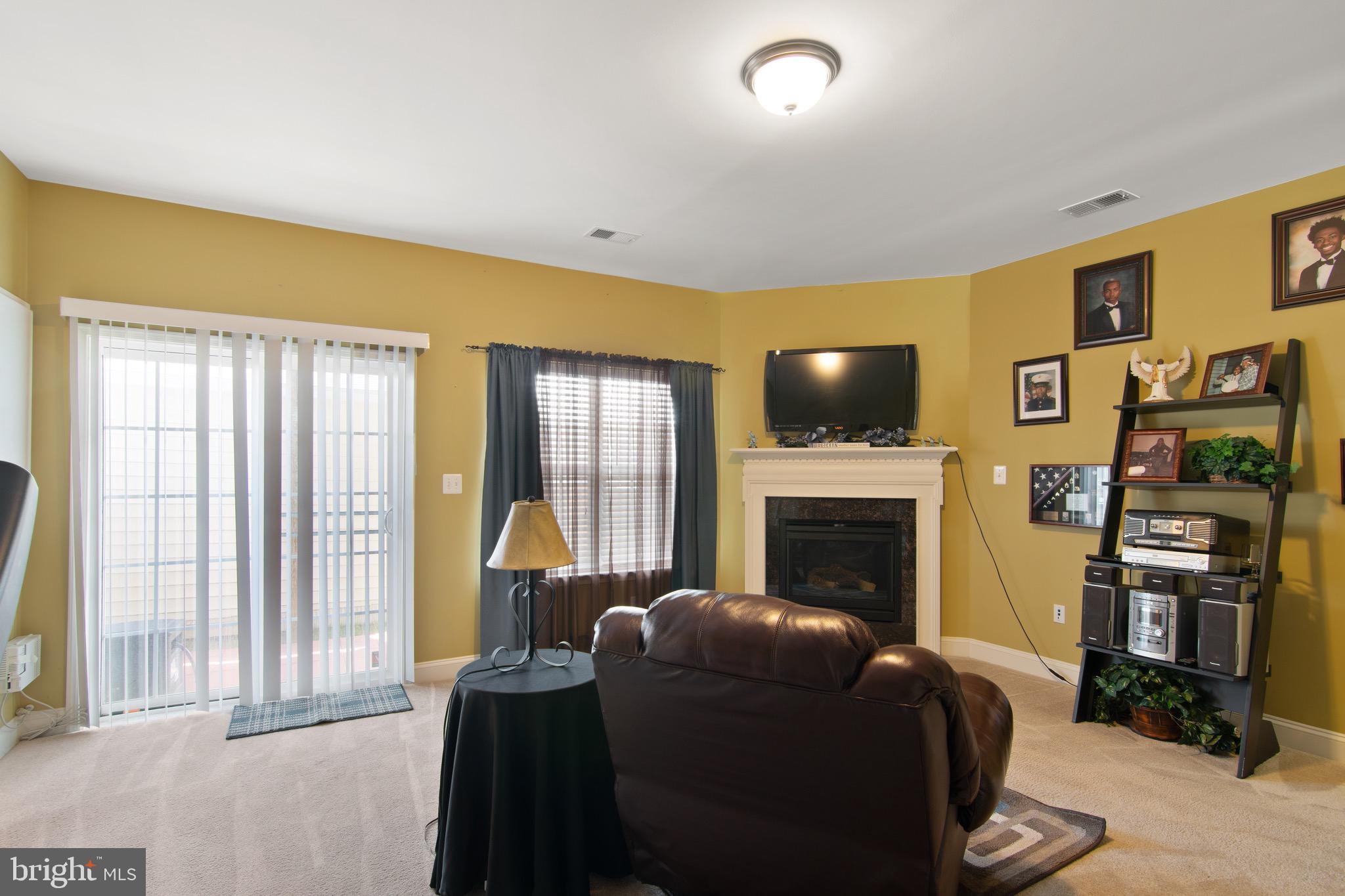 RIVER OAKS - Residential