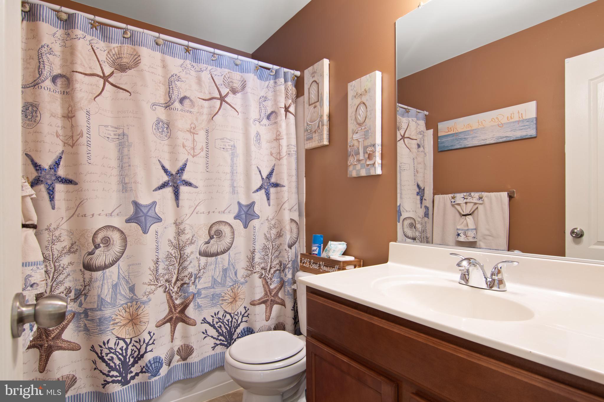 RIVER OAKS - Residential