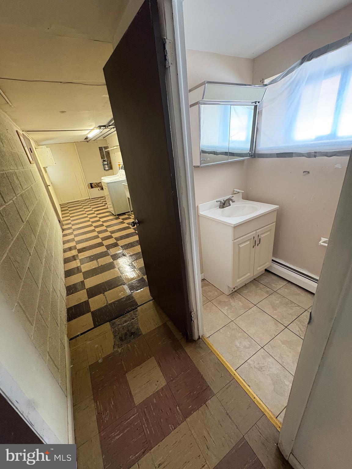 SOMERTON - Residential