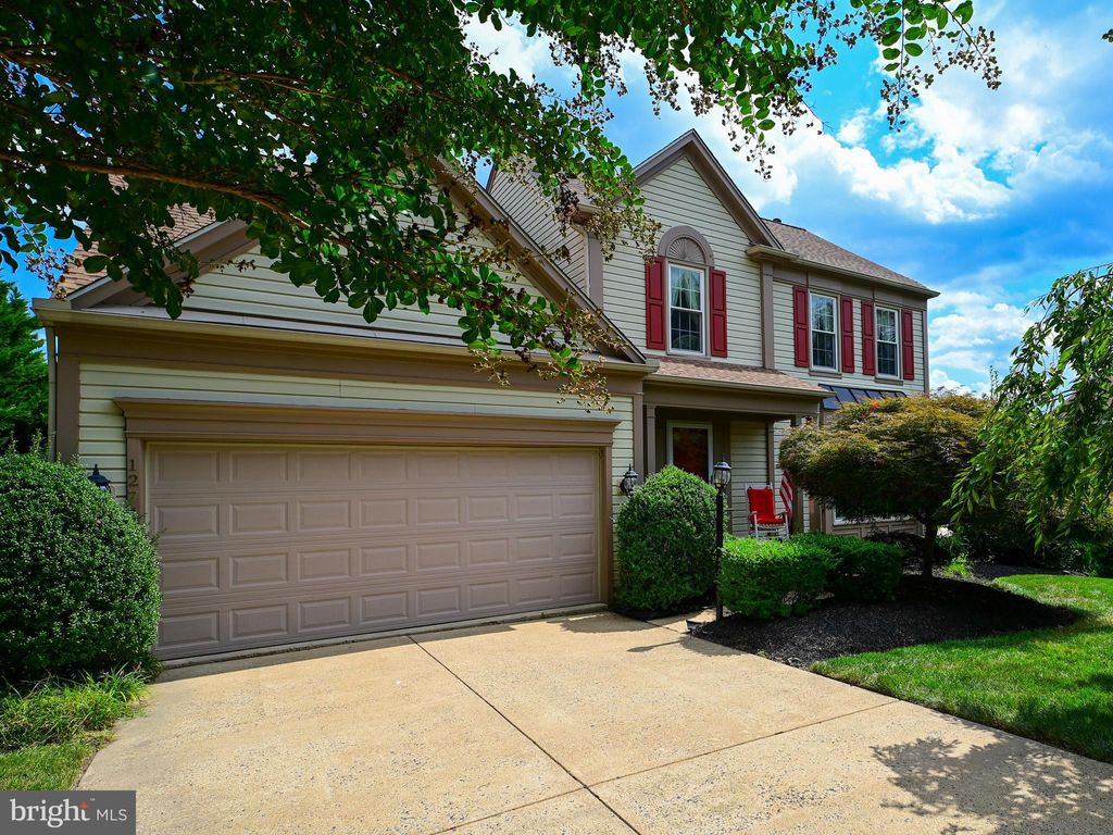 Photo of 12743 Purdham Drive, WOODBRIDGE, VA 22192 (MLS # VAPW2104218)