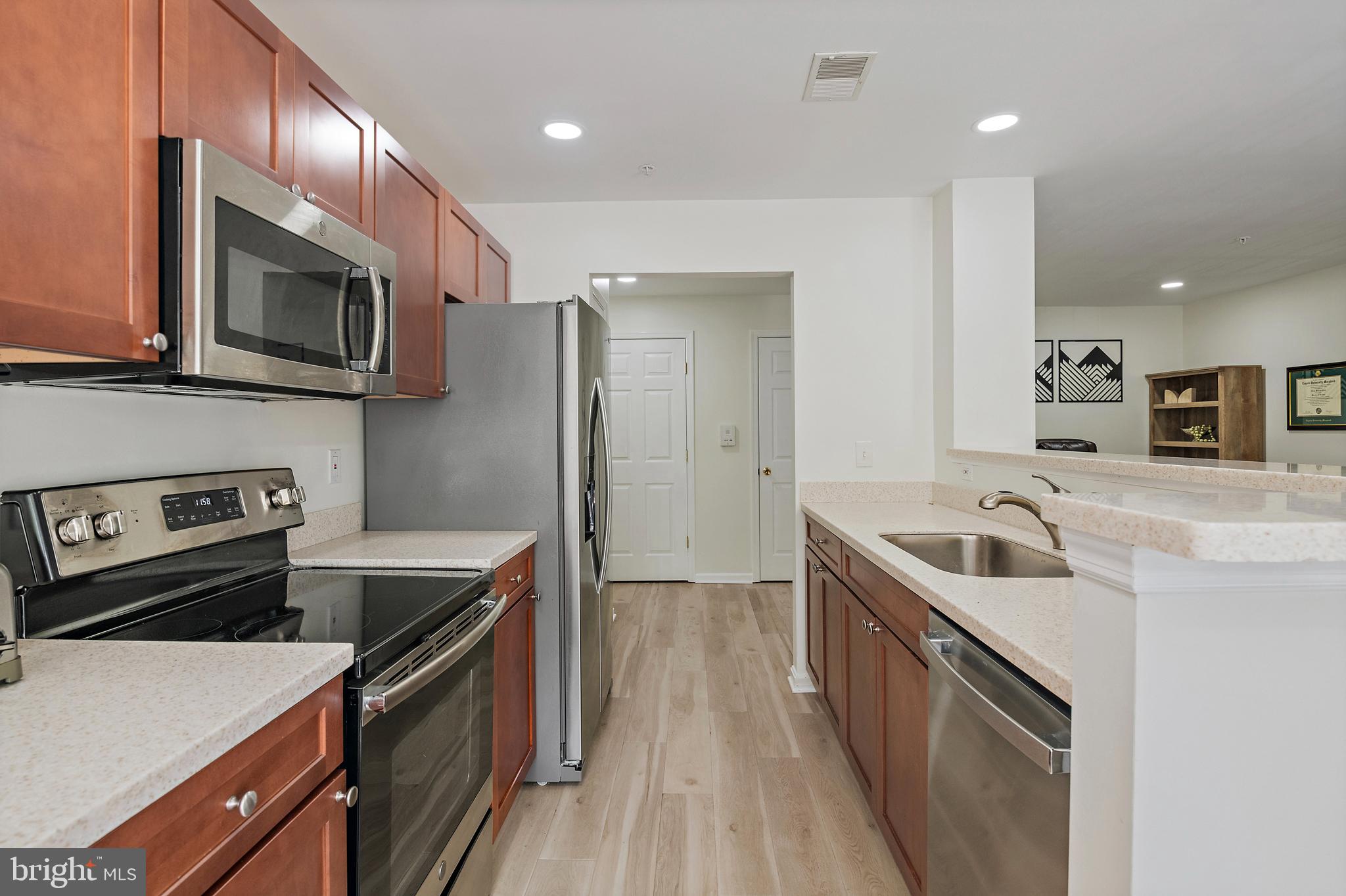 TIDEWATER COLONY - Residential