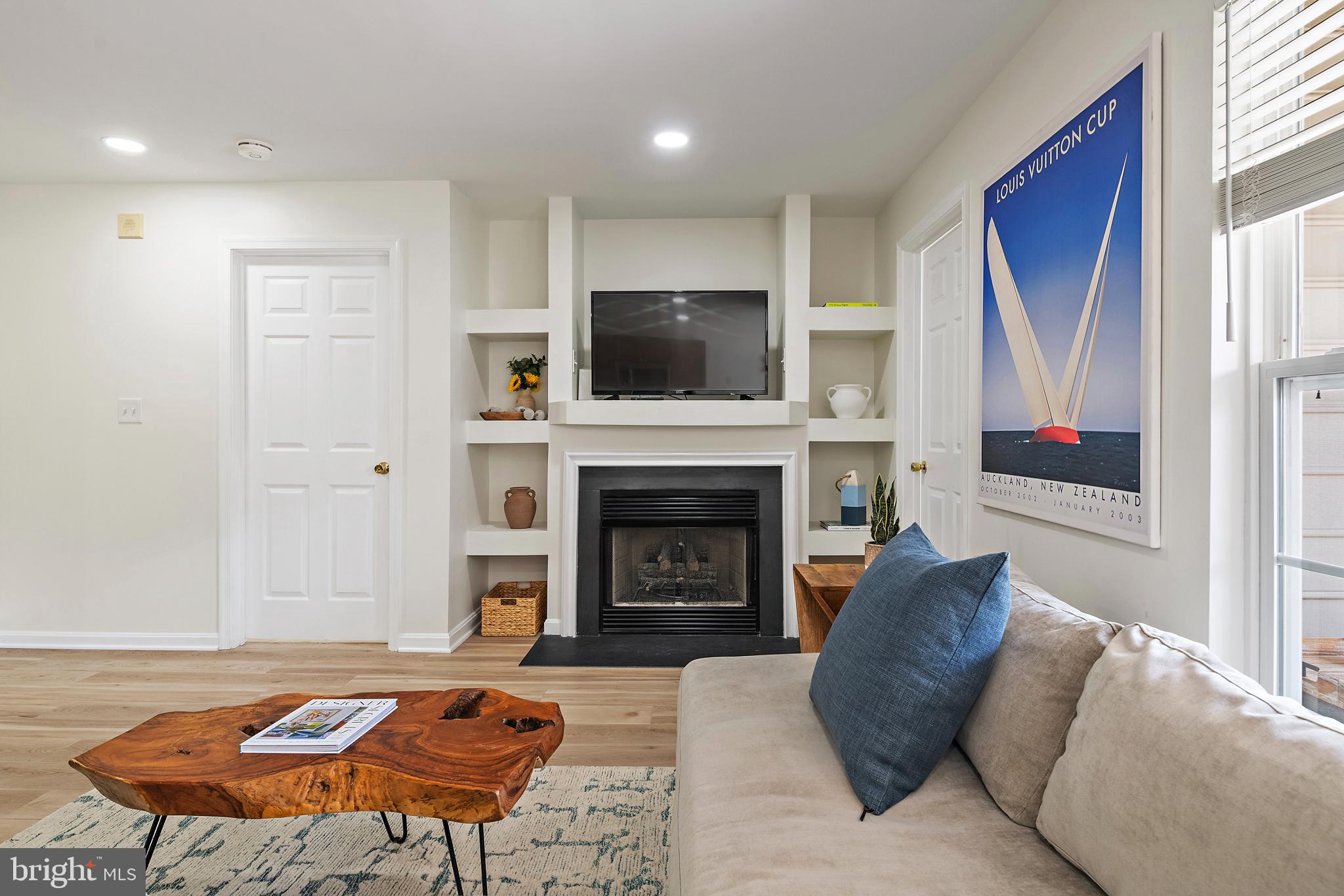 TIDEWATER COLONY - Residential