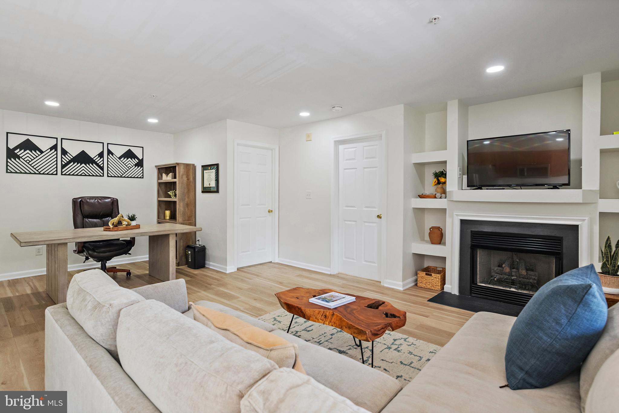 TIDEWATER COLONY - Residential