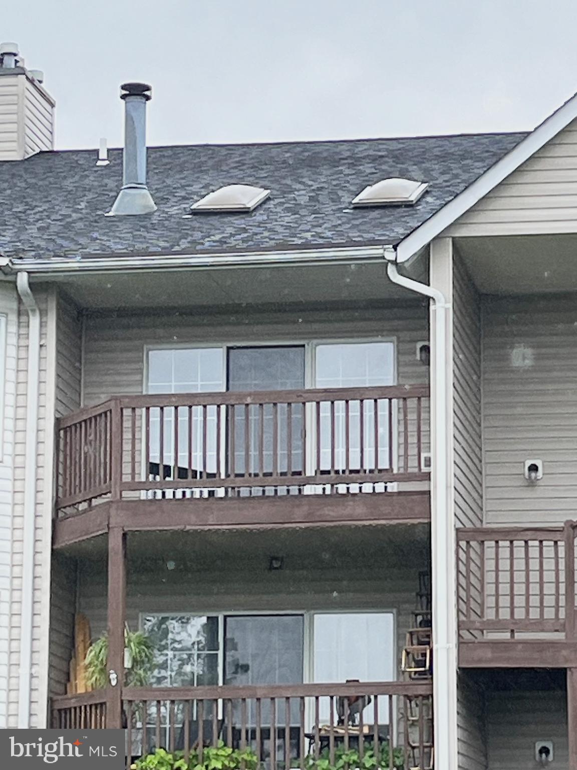 LAKE VIEW - Residential