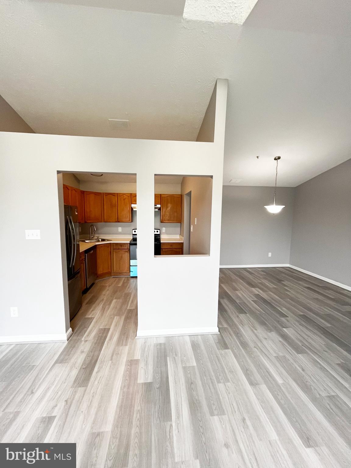 LAKE VIEW - Residential