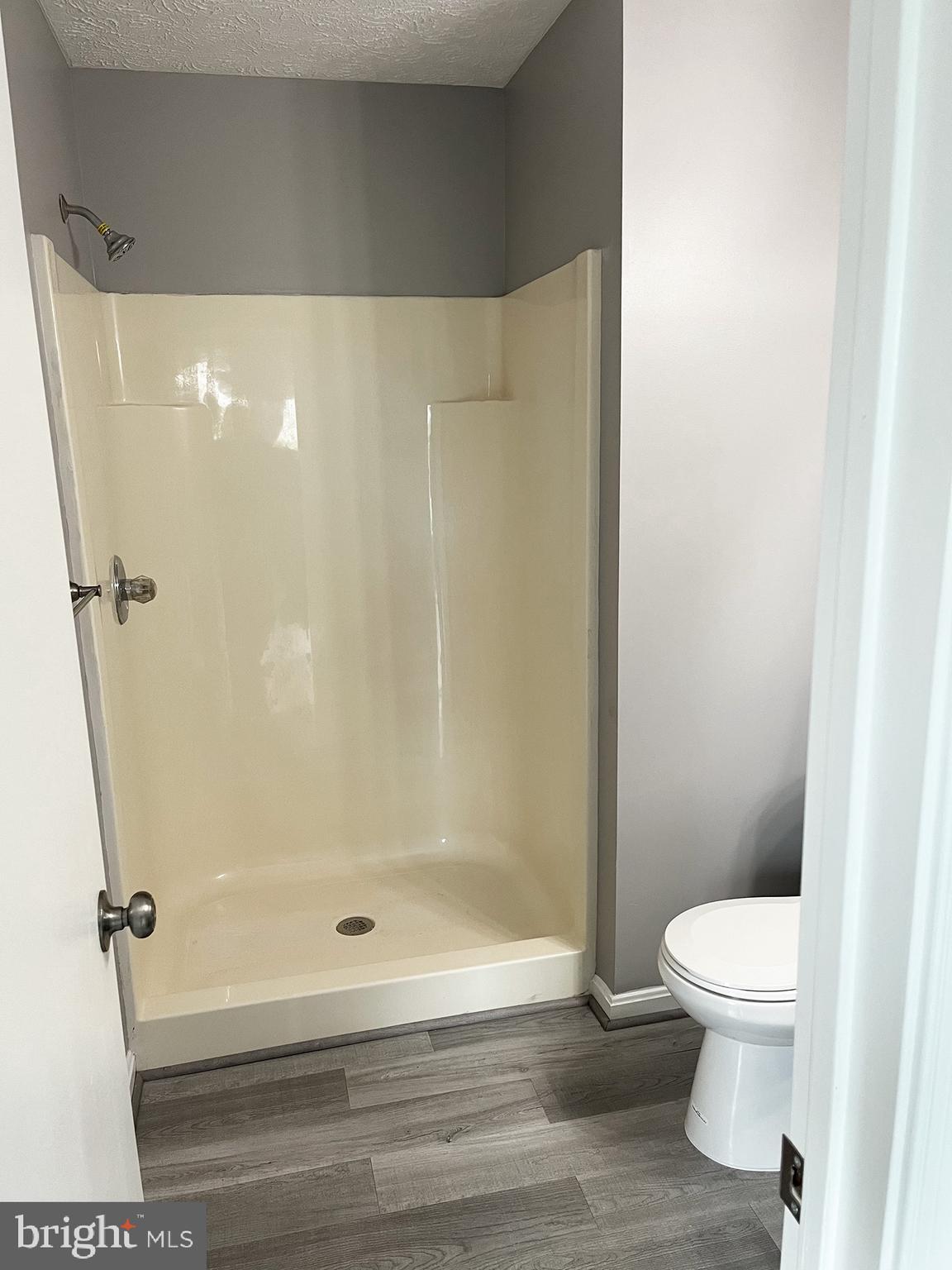 LAKE VIEW - Residential