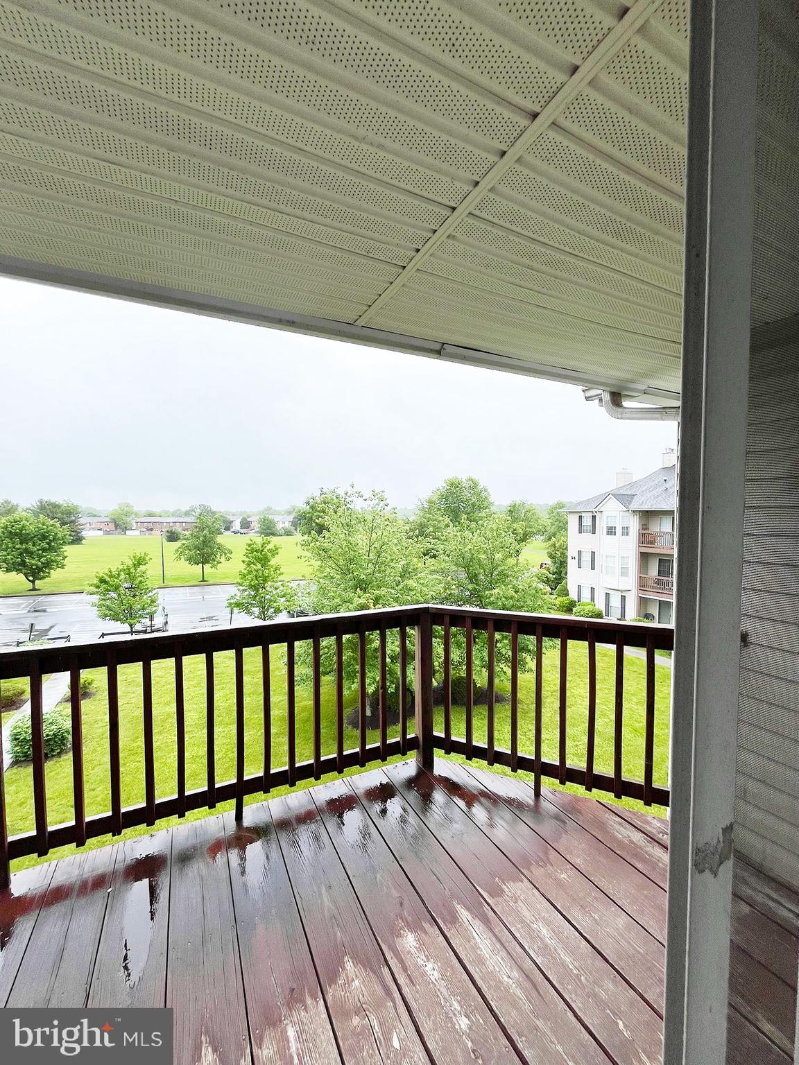 LAKE VIEW - Residential