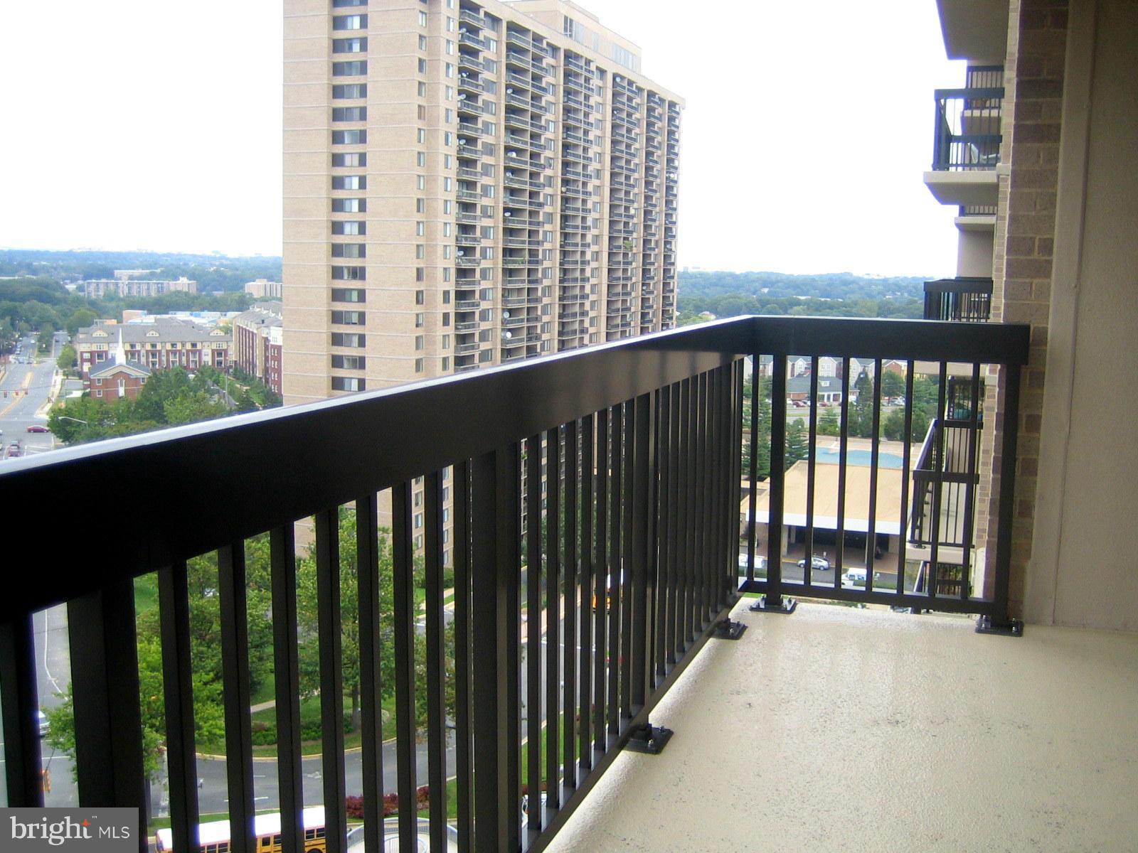 SKYLINE HOUSE - Residential Lease