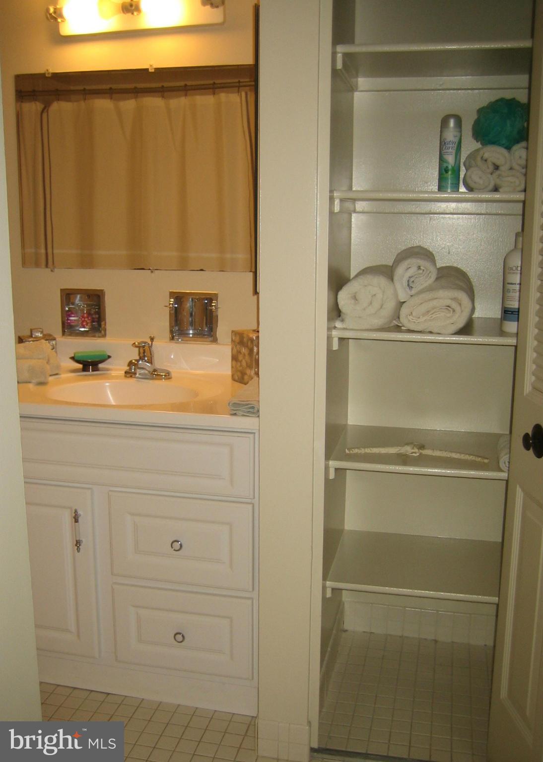 SKYLINE HOUSE - Residential Lease