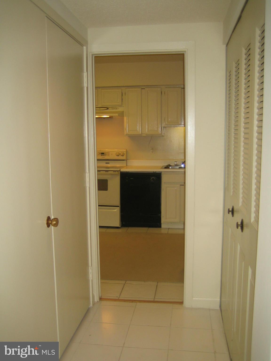 SKYLINE HOUSE - Residential Lease