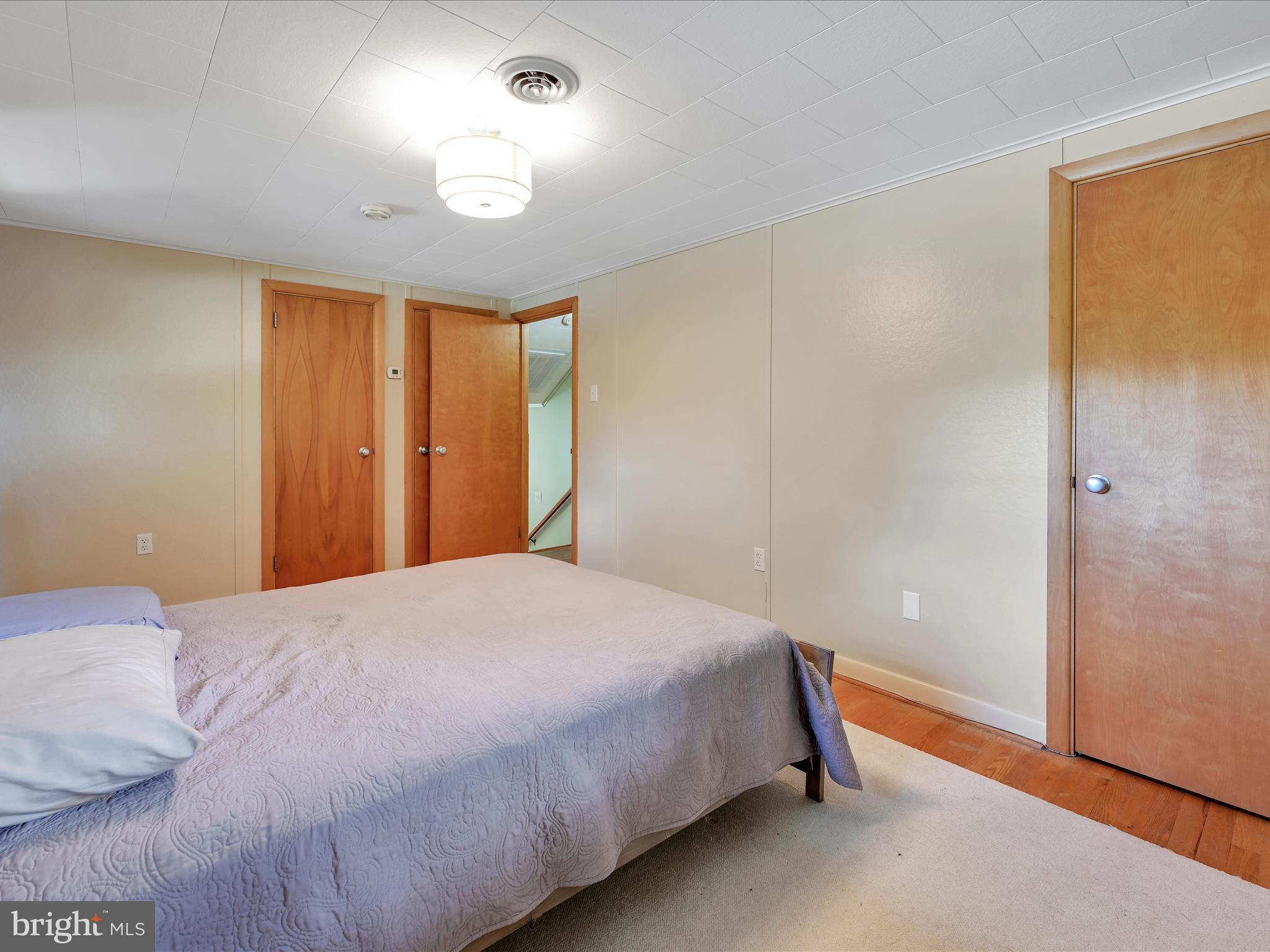 GLENN ACRES - Residential