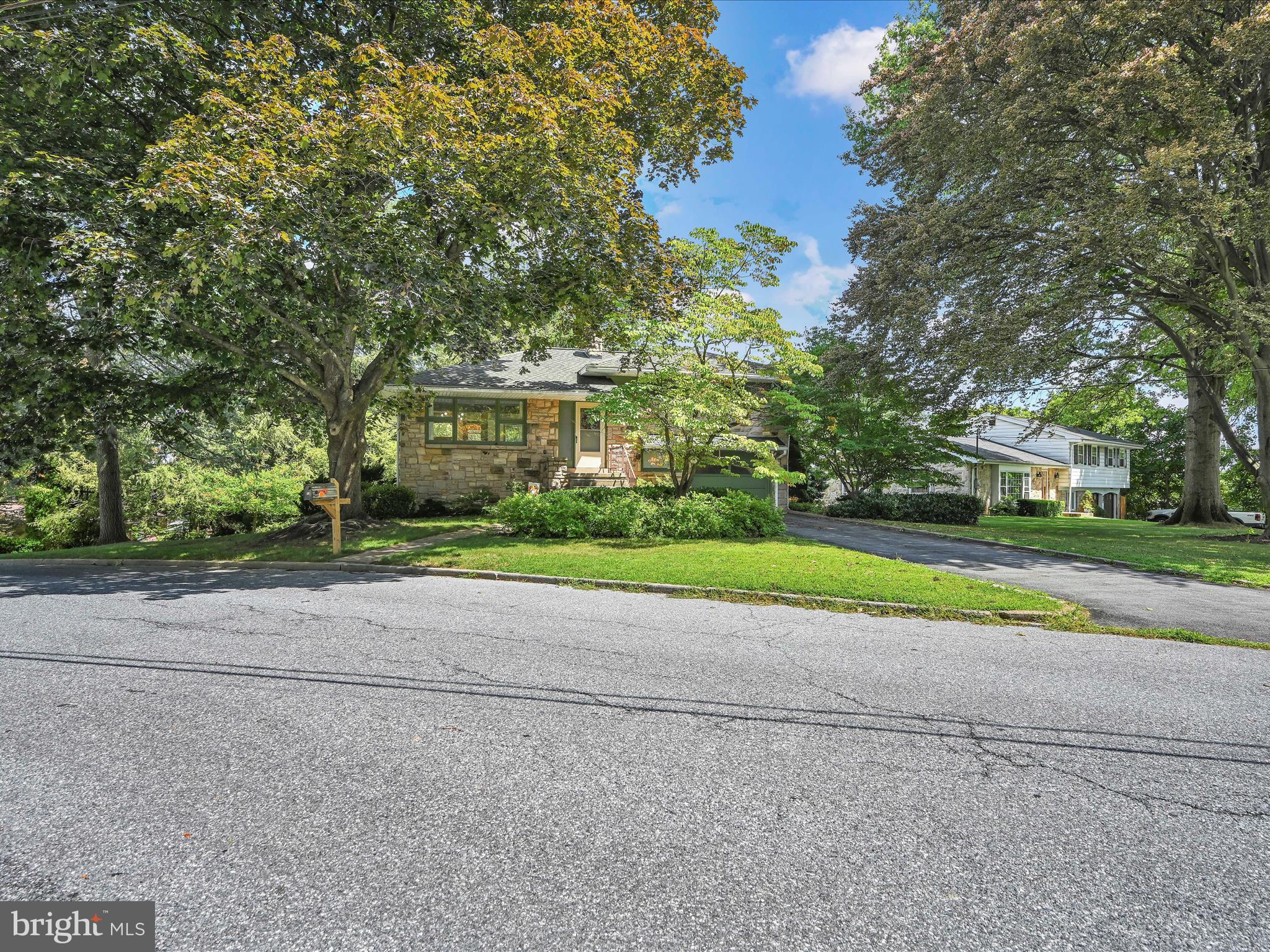 GLENN ACRES - Residential