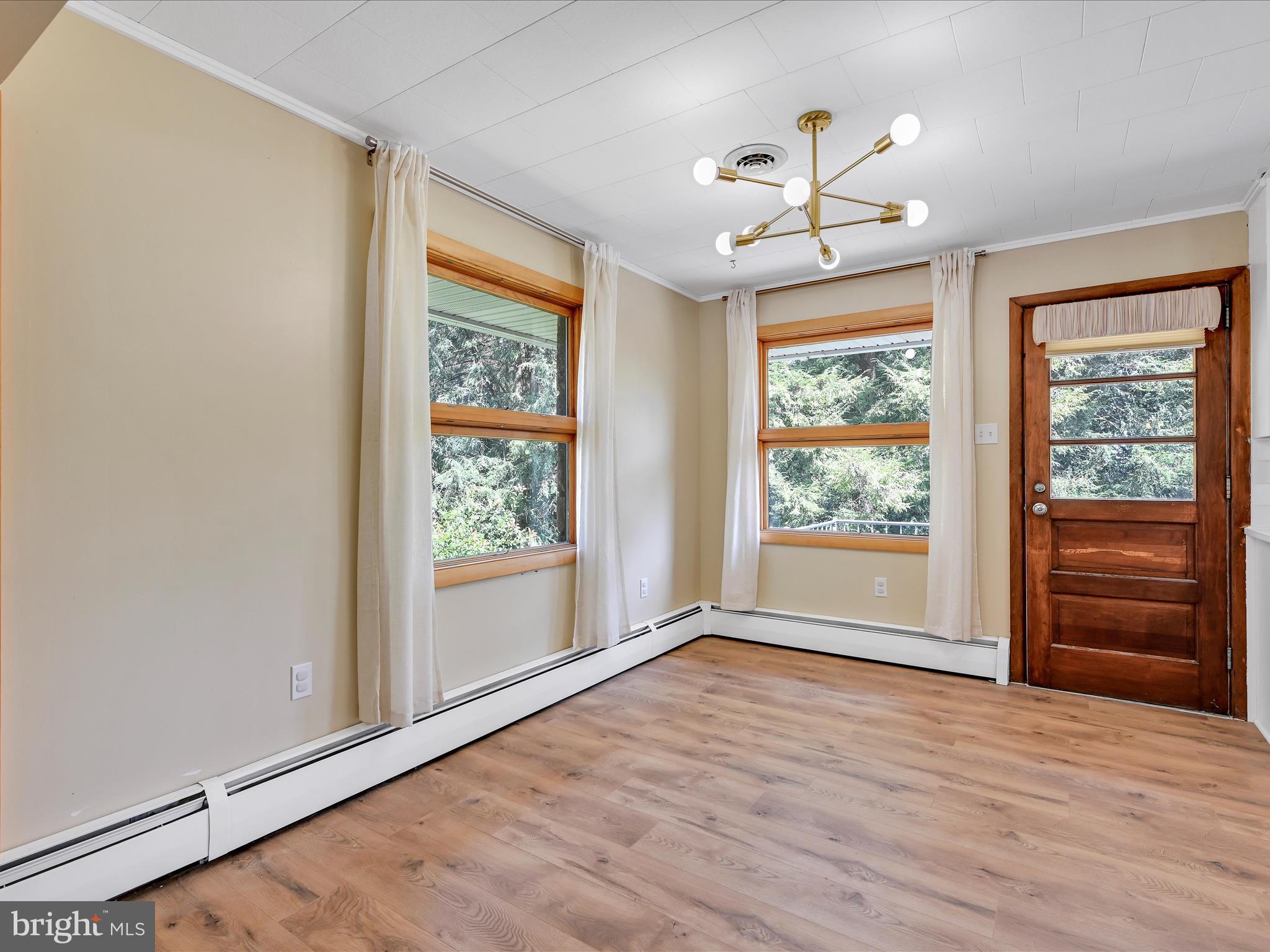 GLENN ACRES - Residential