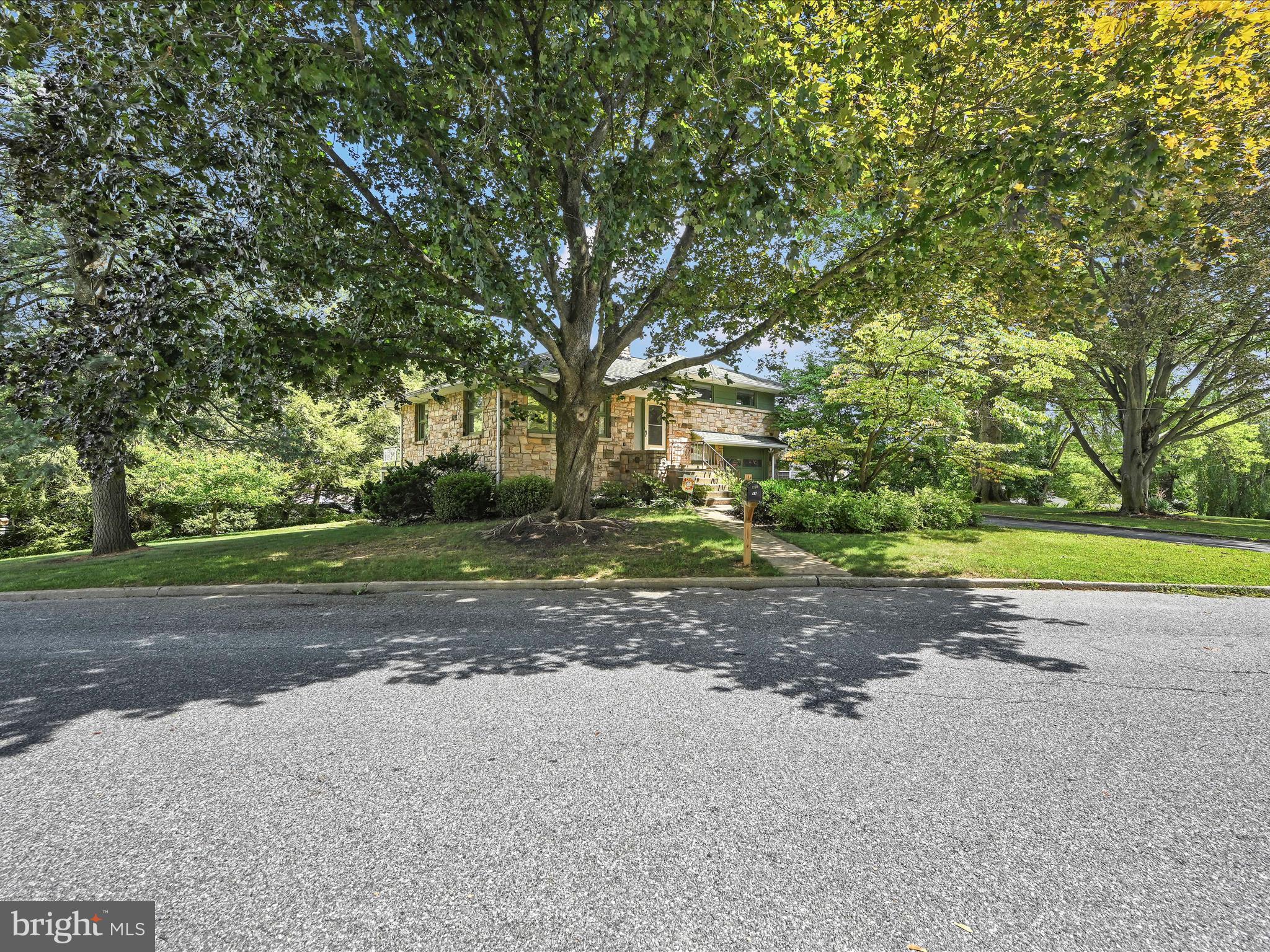 GLENN ACRES - Residential