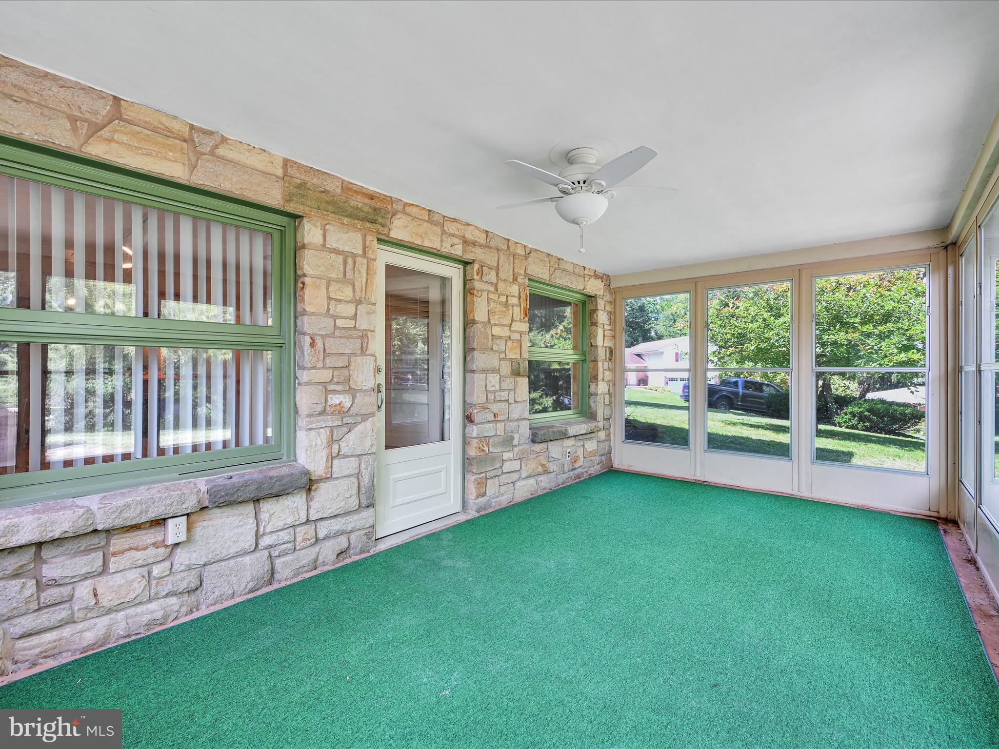 GLENN ACRES - Residential