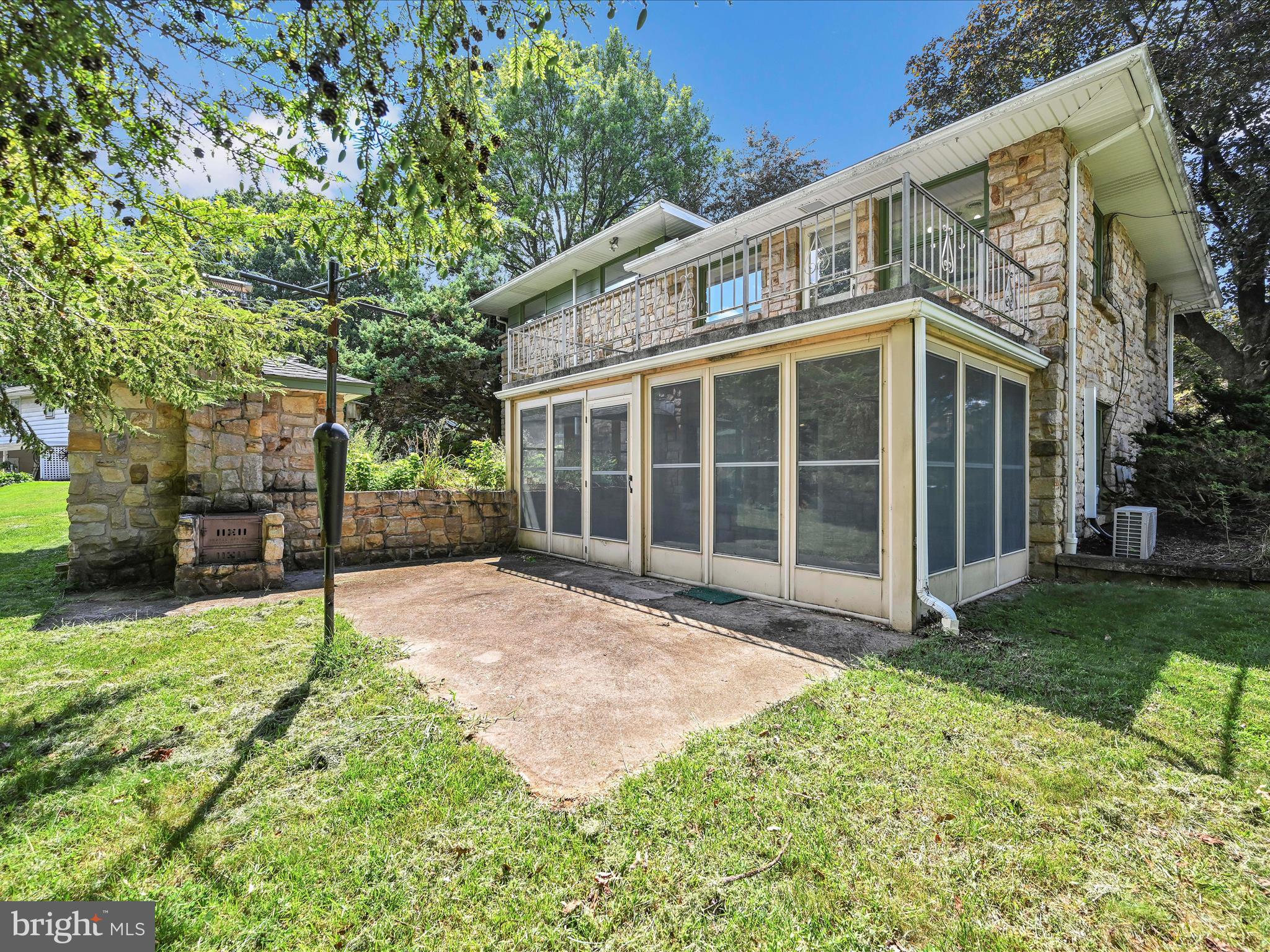 GLENN ACRES - Residential