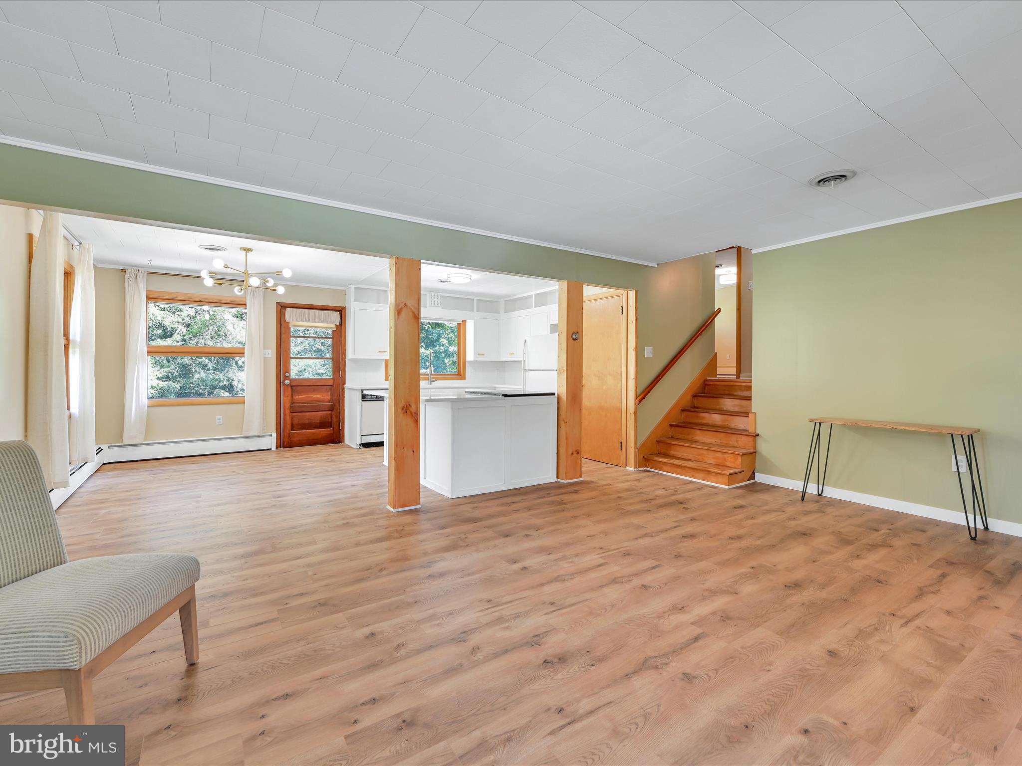 GLENN ACRES - Residential