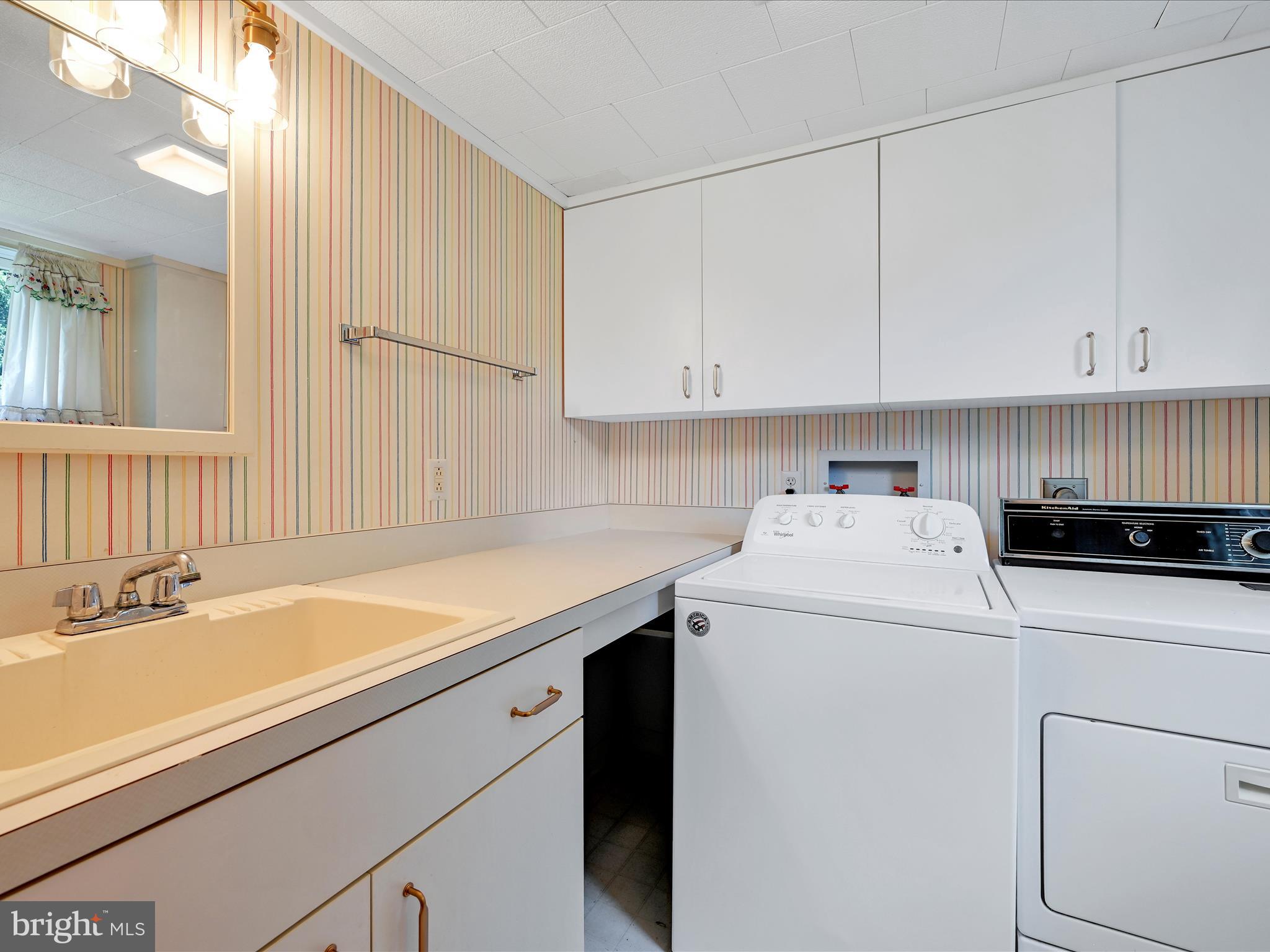 GLENN ACRES - Residential