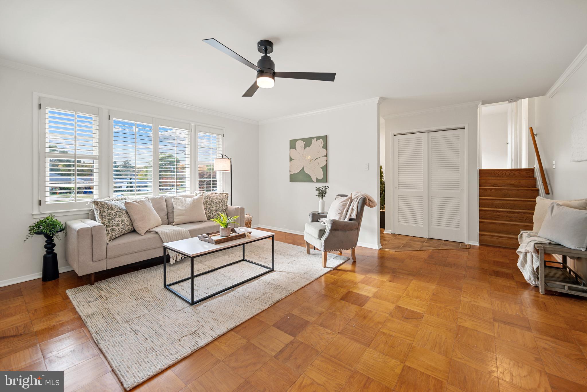 CRESTWOOD MANOR - Residential