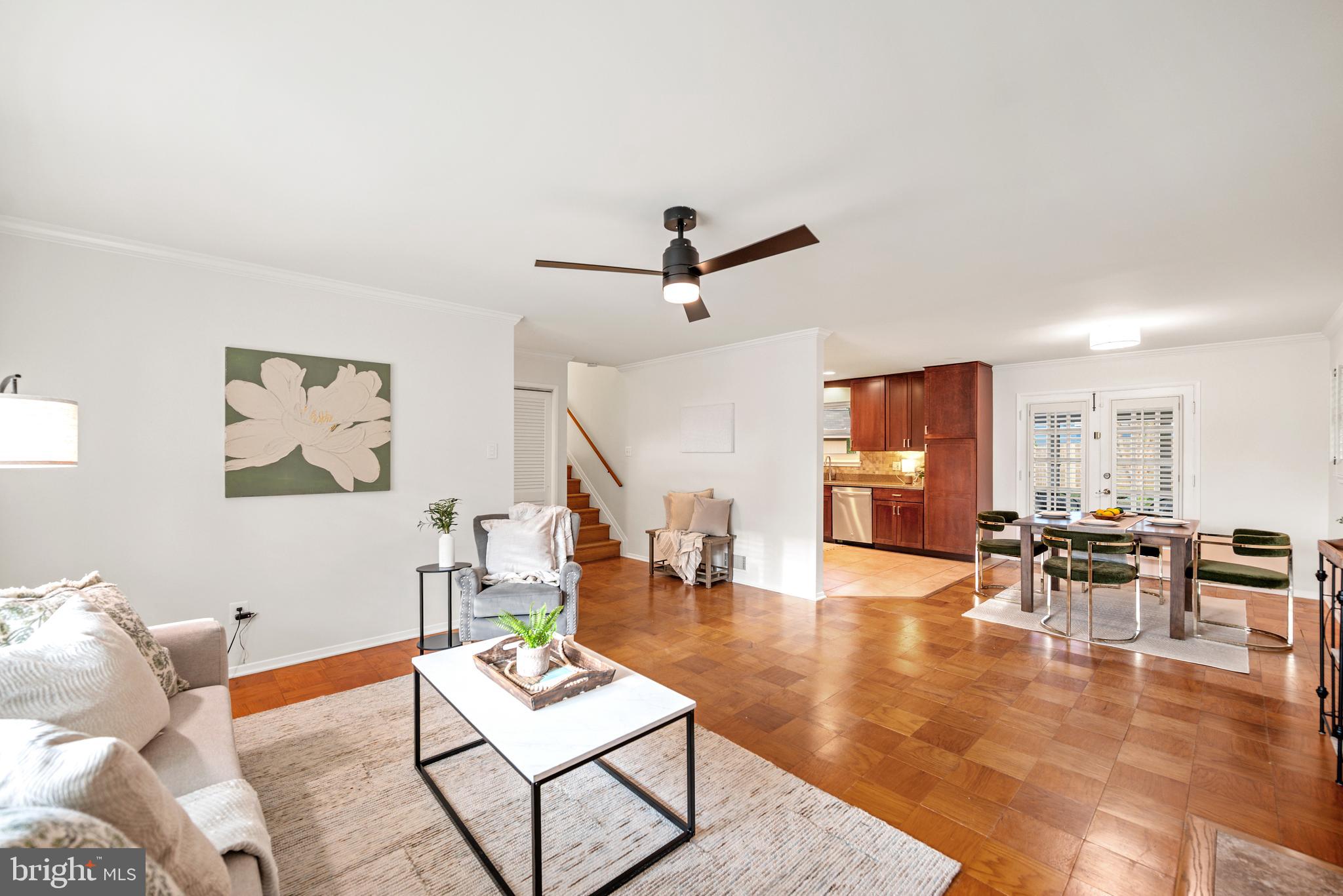 CRESTWOOD MANOR - Residential