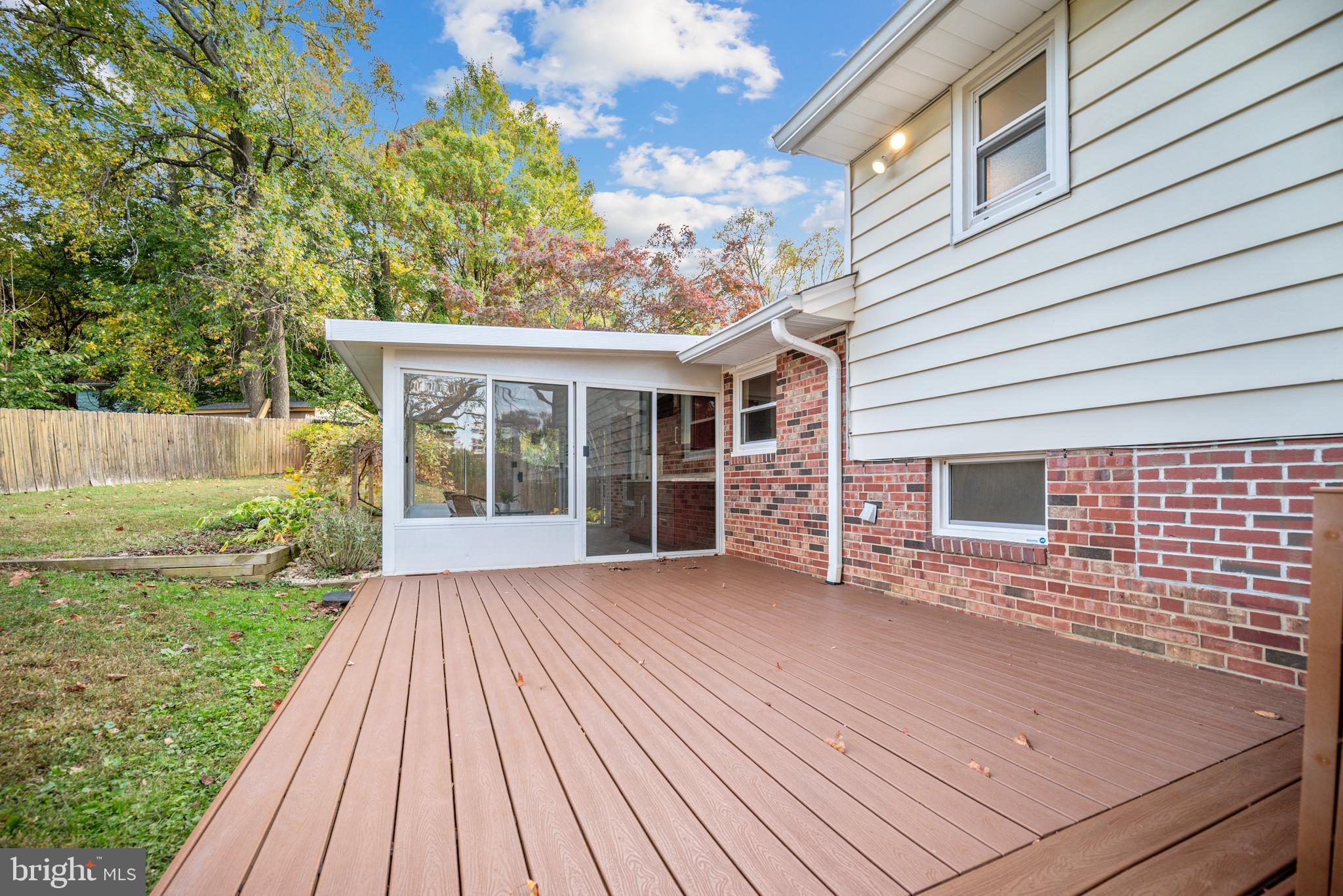 CRESTWOOD MANOR - Residential