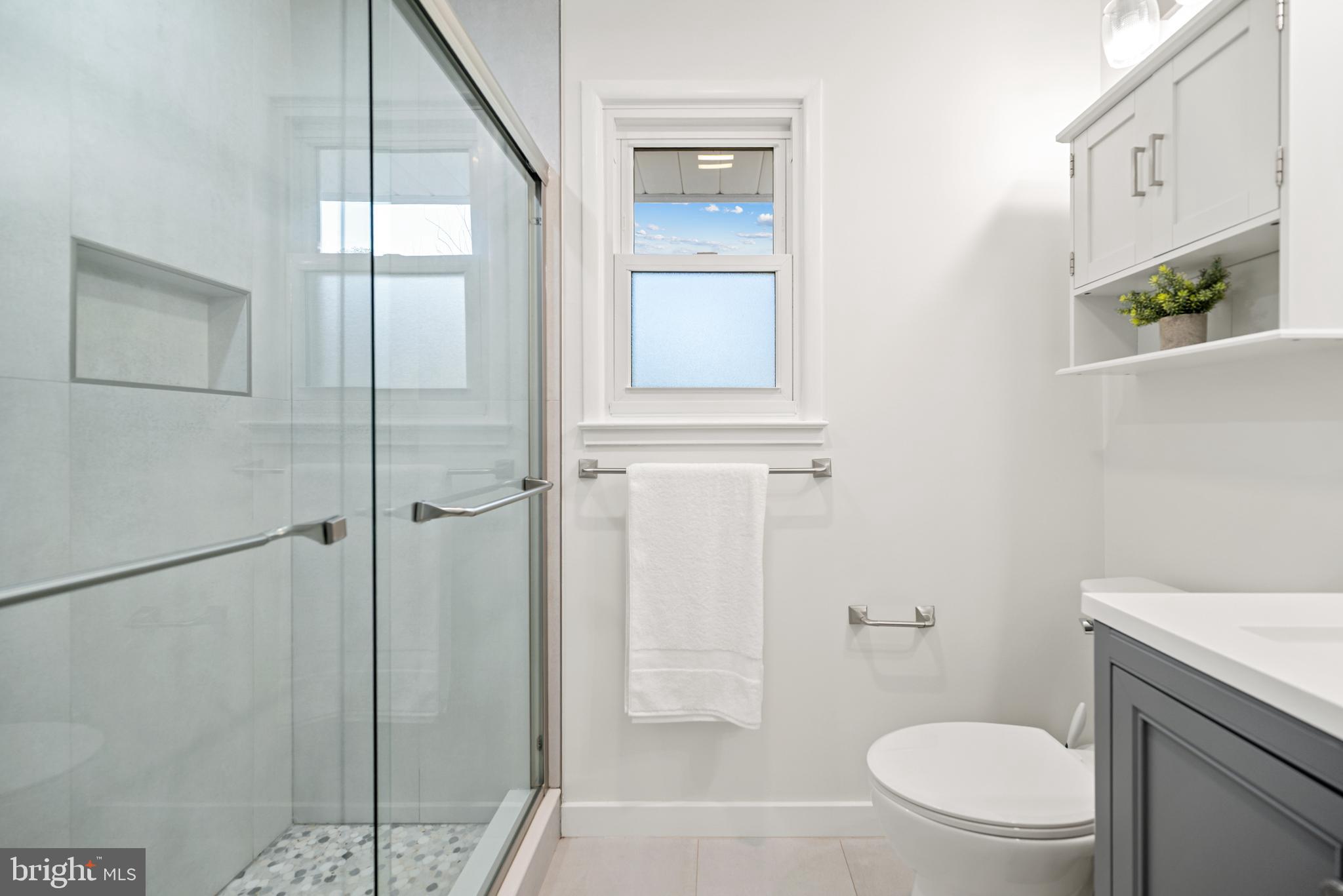 CRESTWOOD MANOR - Residential