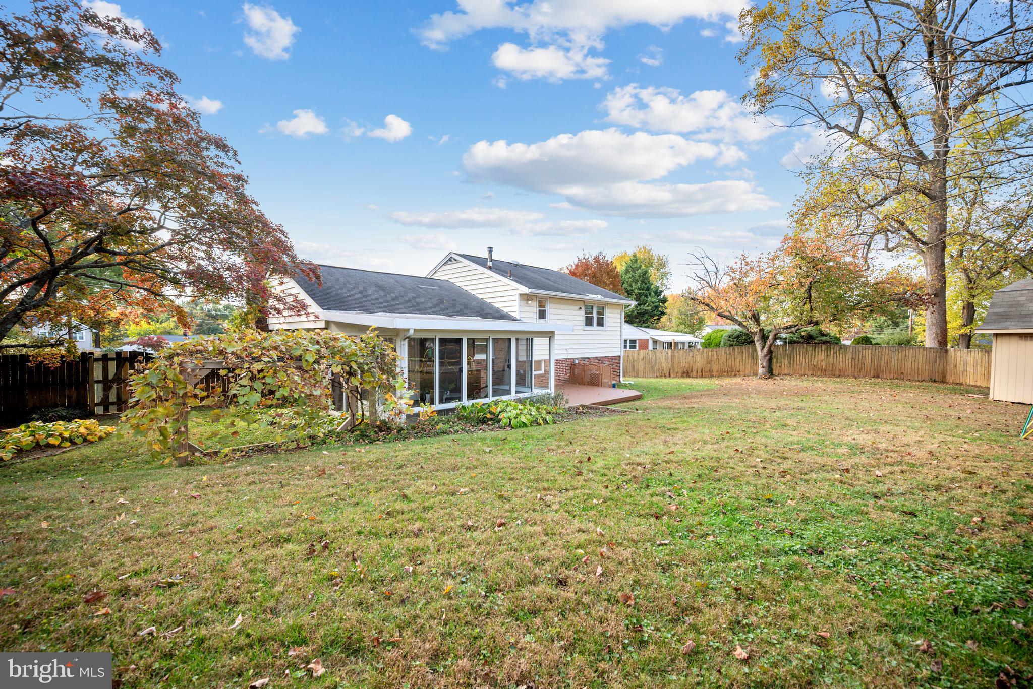 CRESTWOOD MANOR - Residential