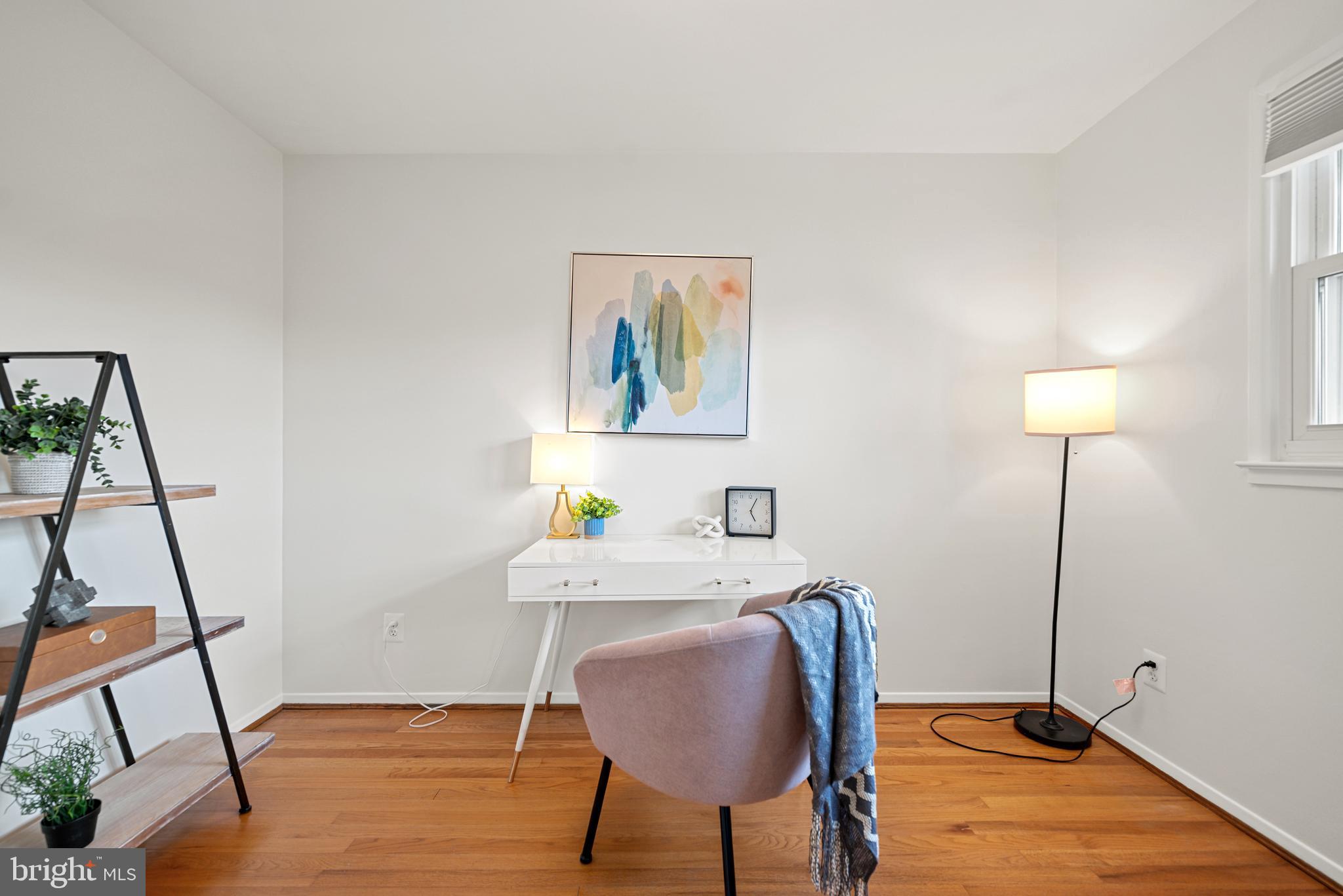 CRESTWOOD MANOR - Residential