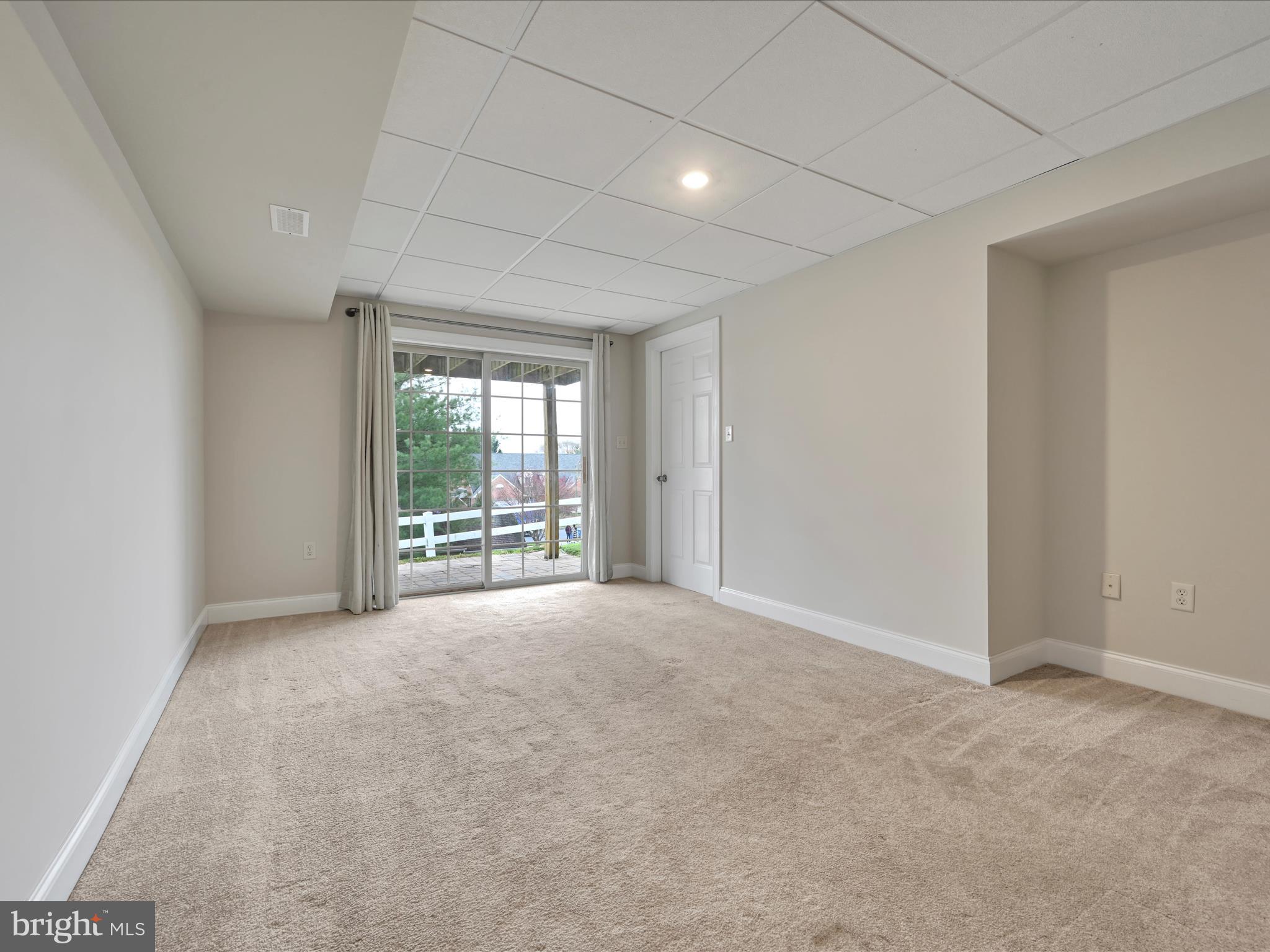 SUMMIT HILLS - Residential