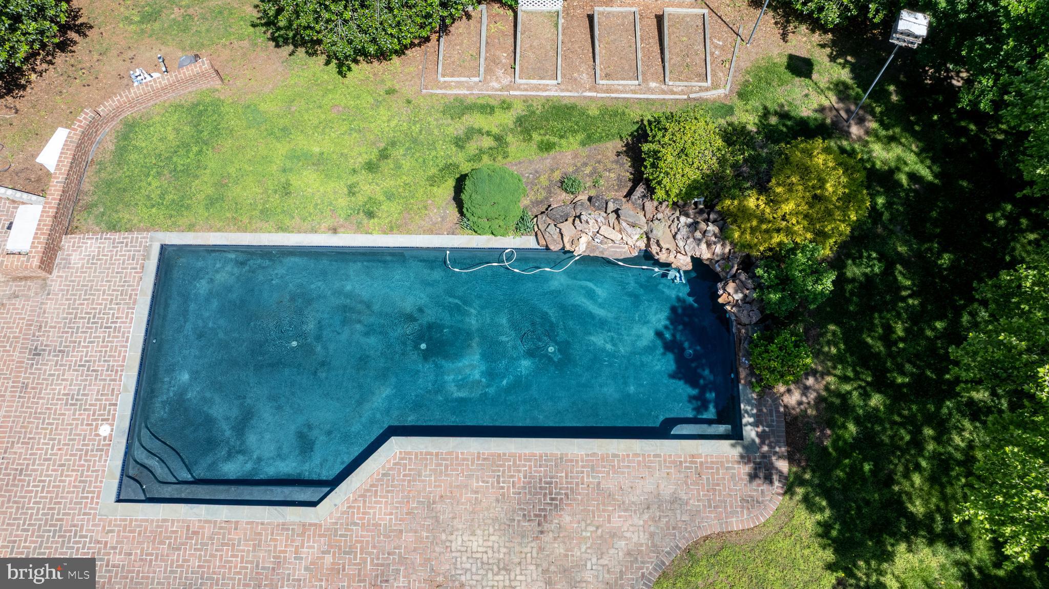 TRAVELERS REST - Residential