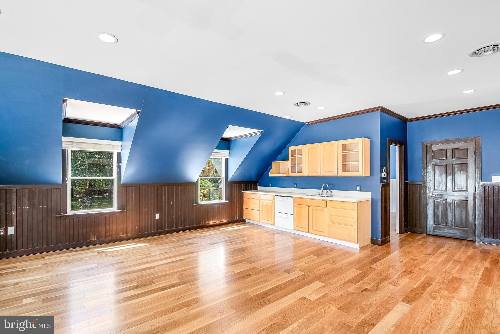 TRAVELERS REST - Residential