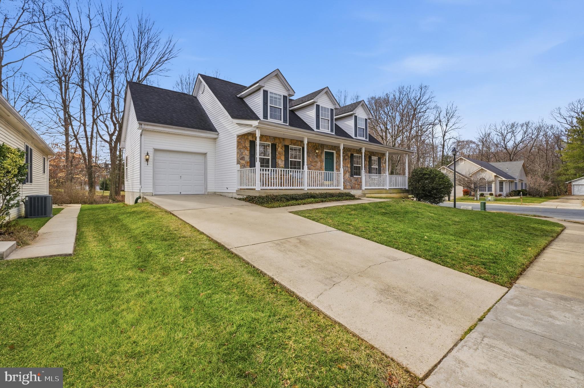 807 EASTERN POINT ROAD