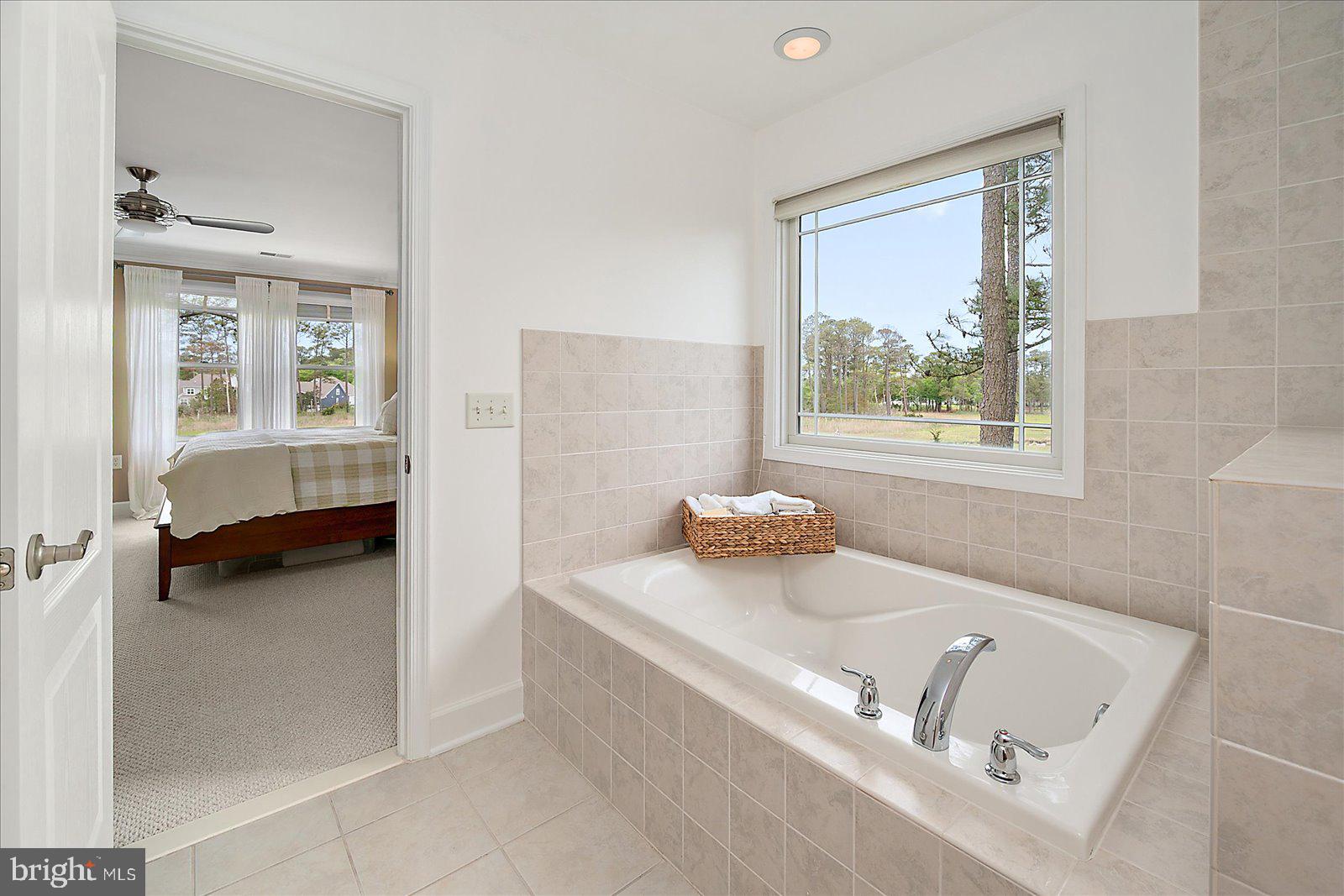 GLEN RIDDLE - Residential