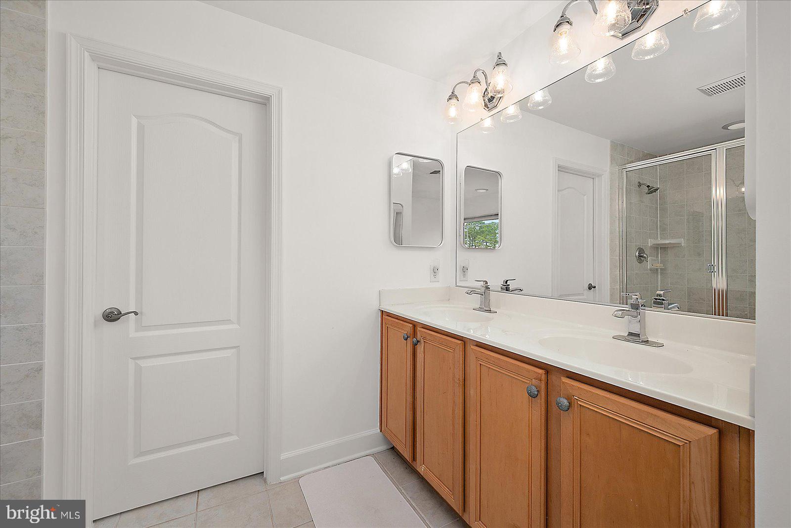 GLEN RIDDLE - Residential