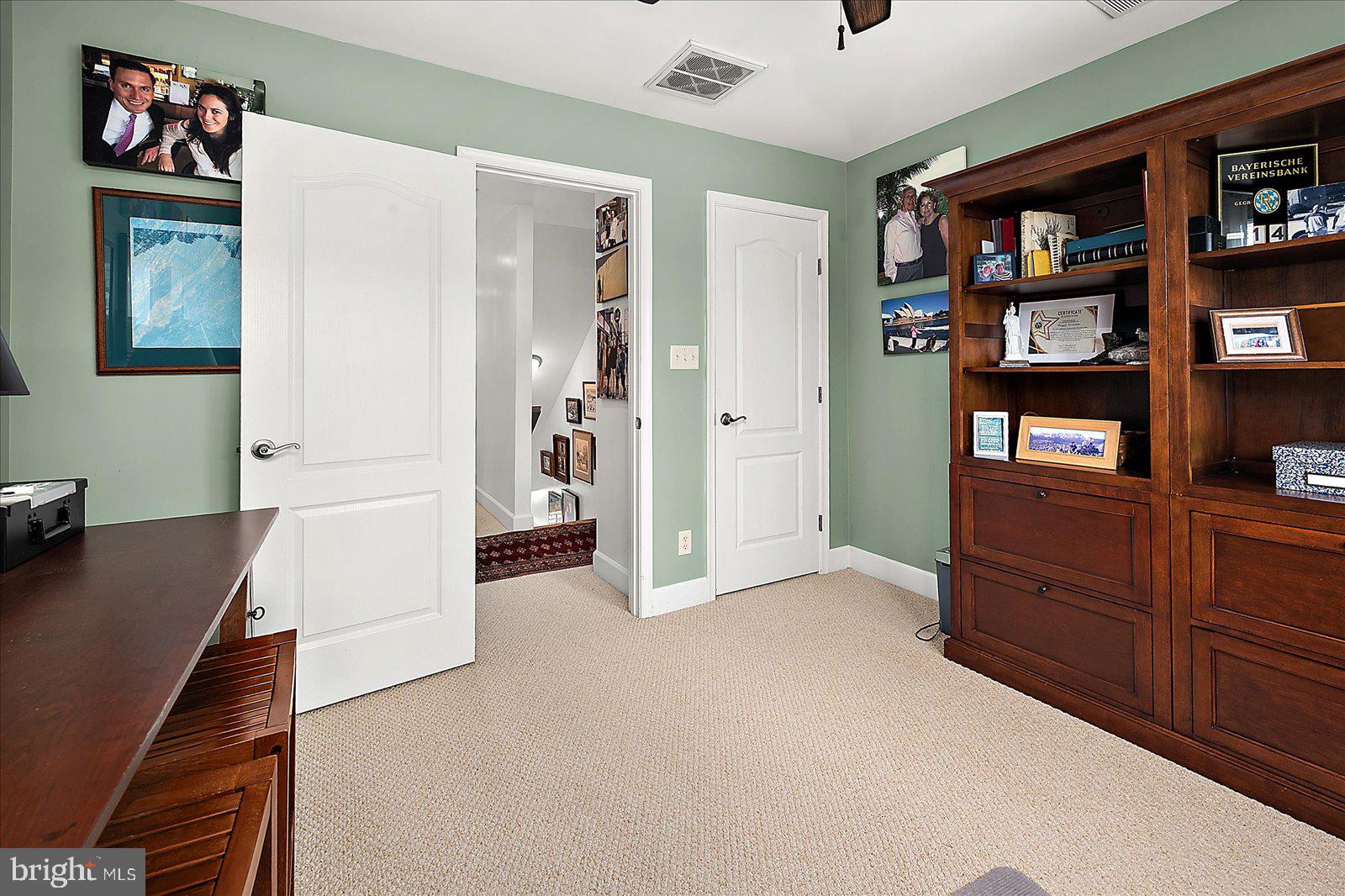 GLEN RIDDLE - Residential