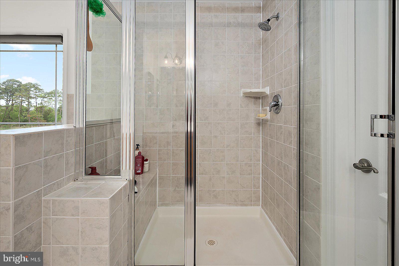 GLEN RIDDLE - Residential