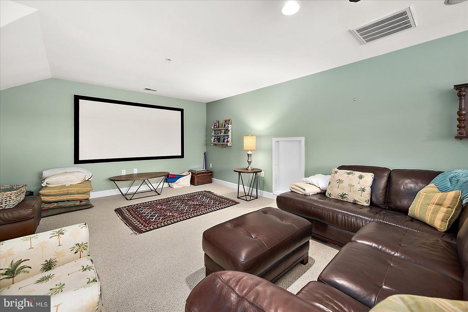GLEN RIDDLE - Residential