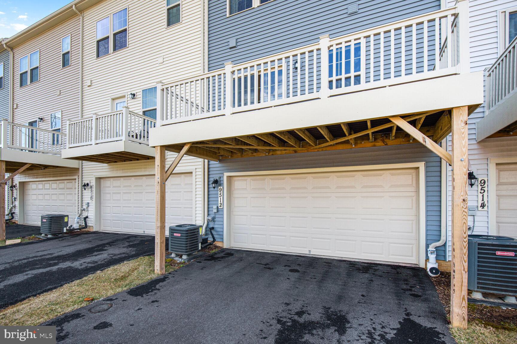 MONTGOMERY VILLAGE - Residential Lease