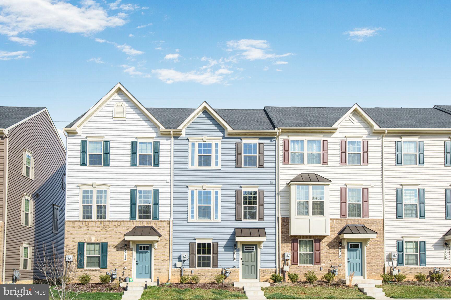 MONTGOMERY VILLAGE - Residential Lease